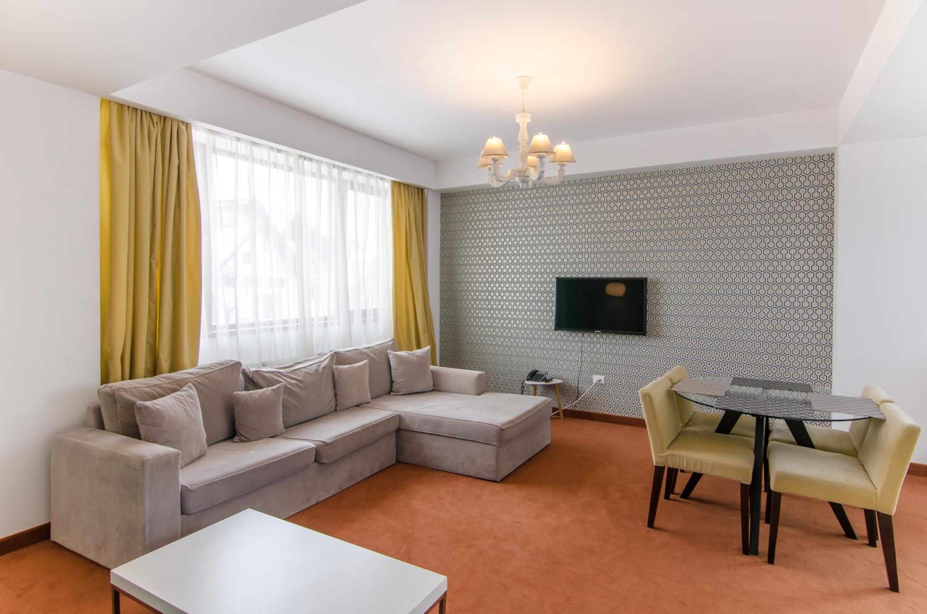 One-Bedroom Apartment - Photo 158