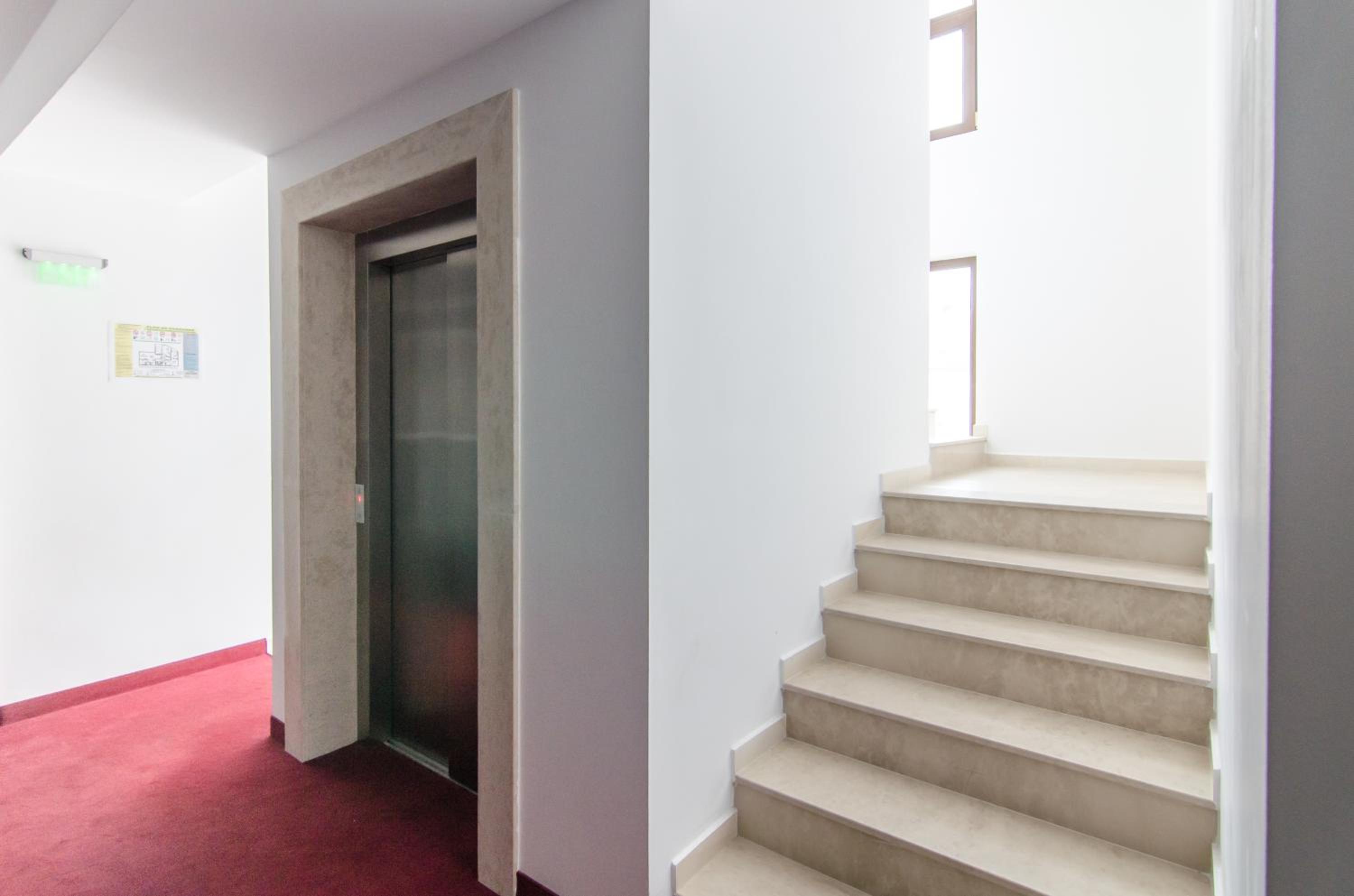 One-Bedroom Apartment - Photo 9