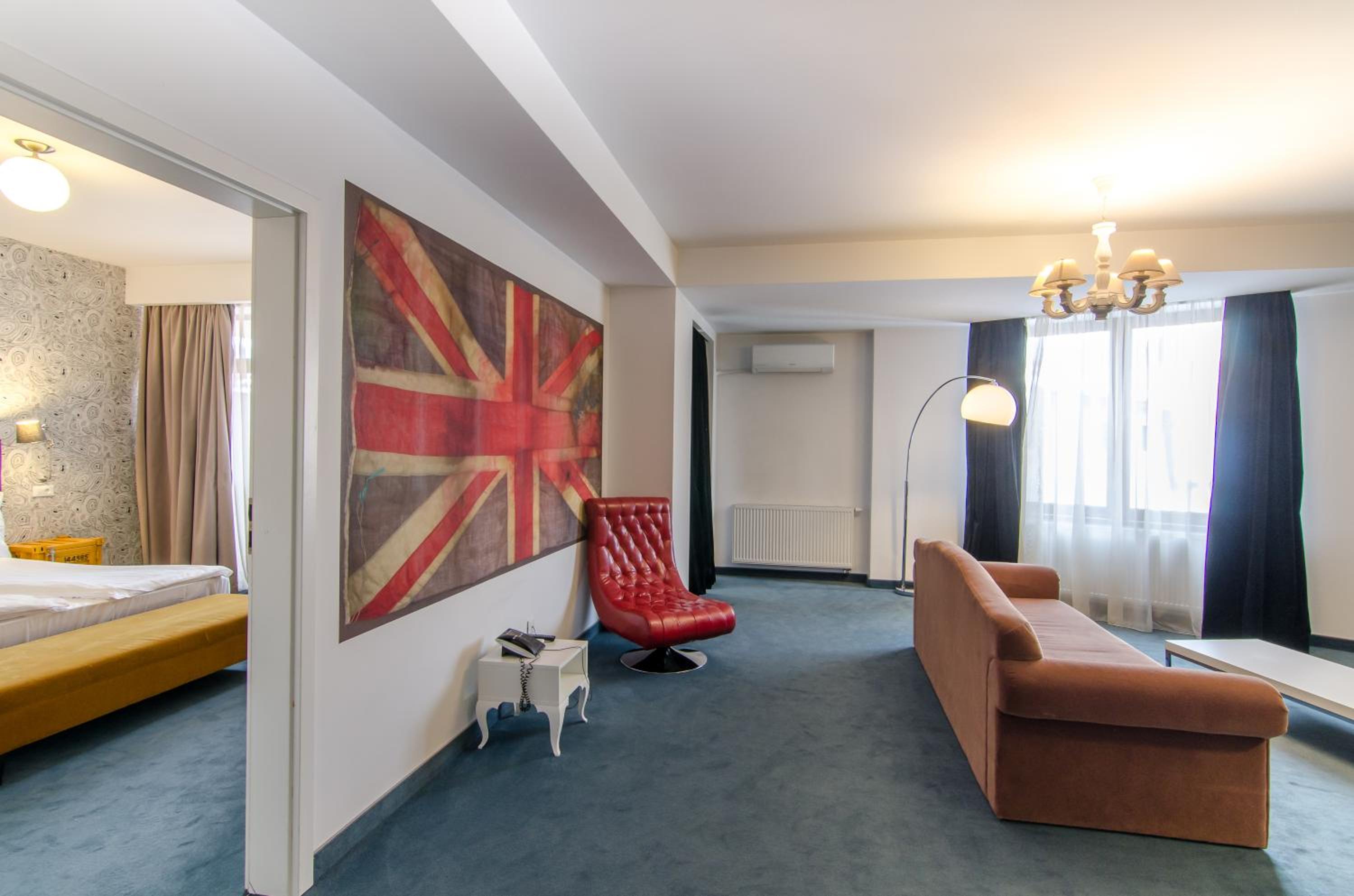 One-Bedroom Apartment - Photo 21