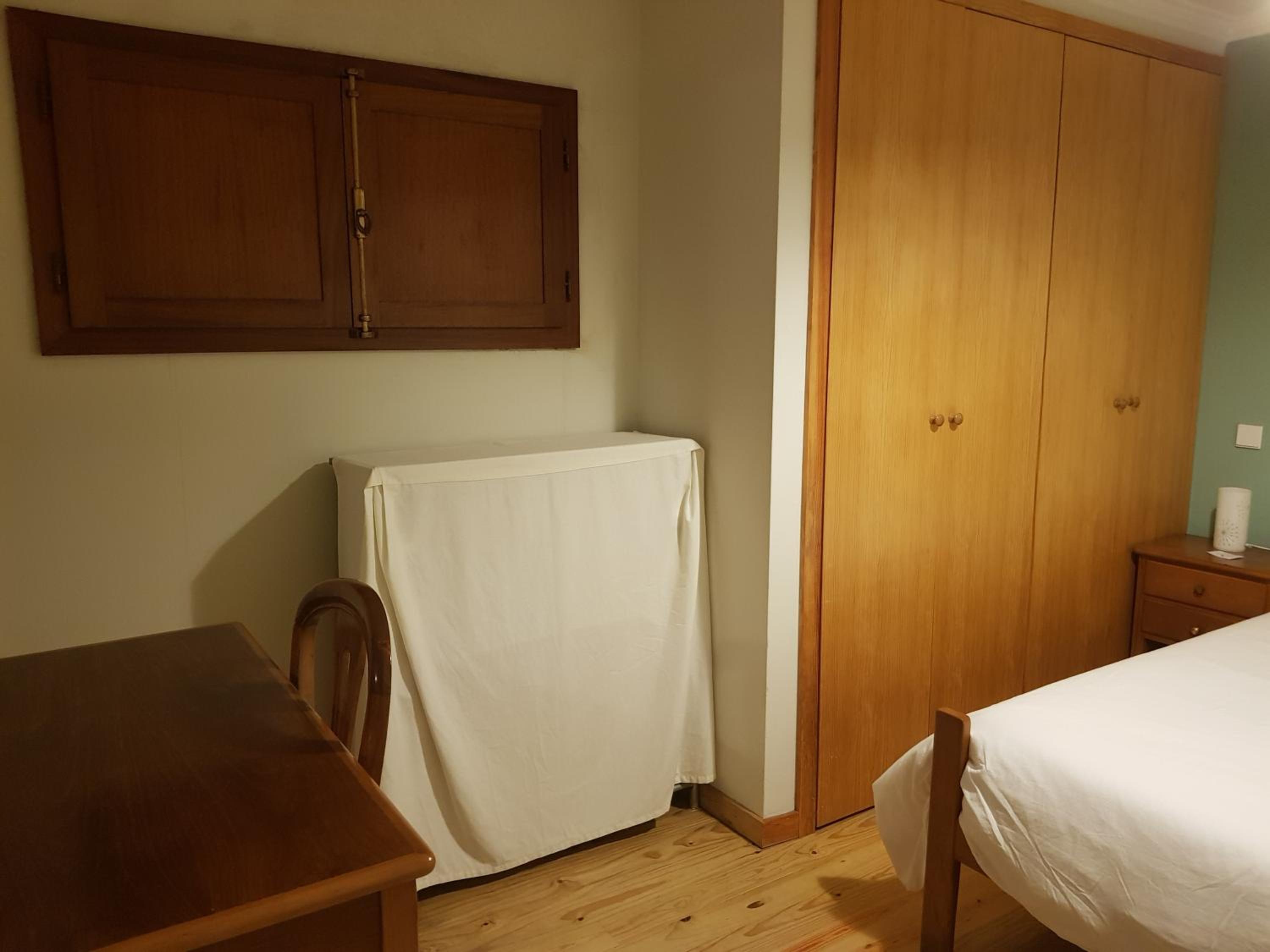 Standard Double Room - Photo 4