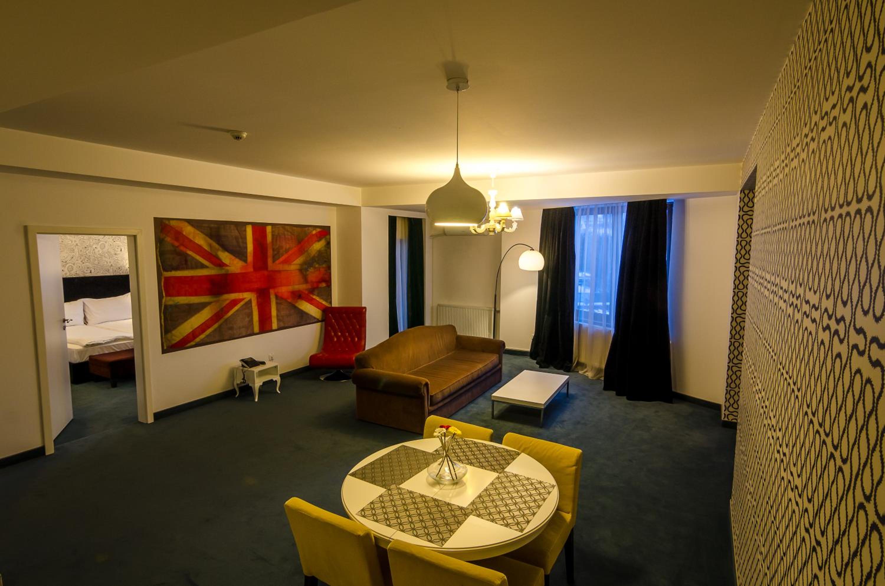 One-Bedroom Apartment - Photo 68