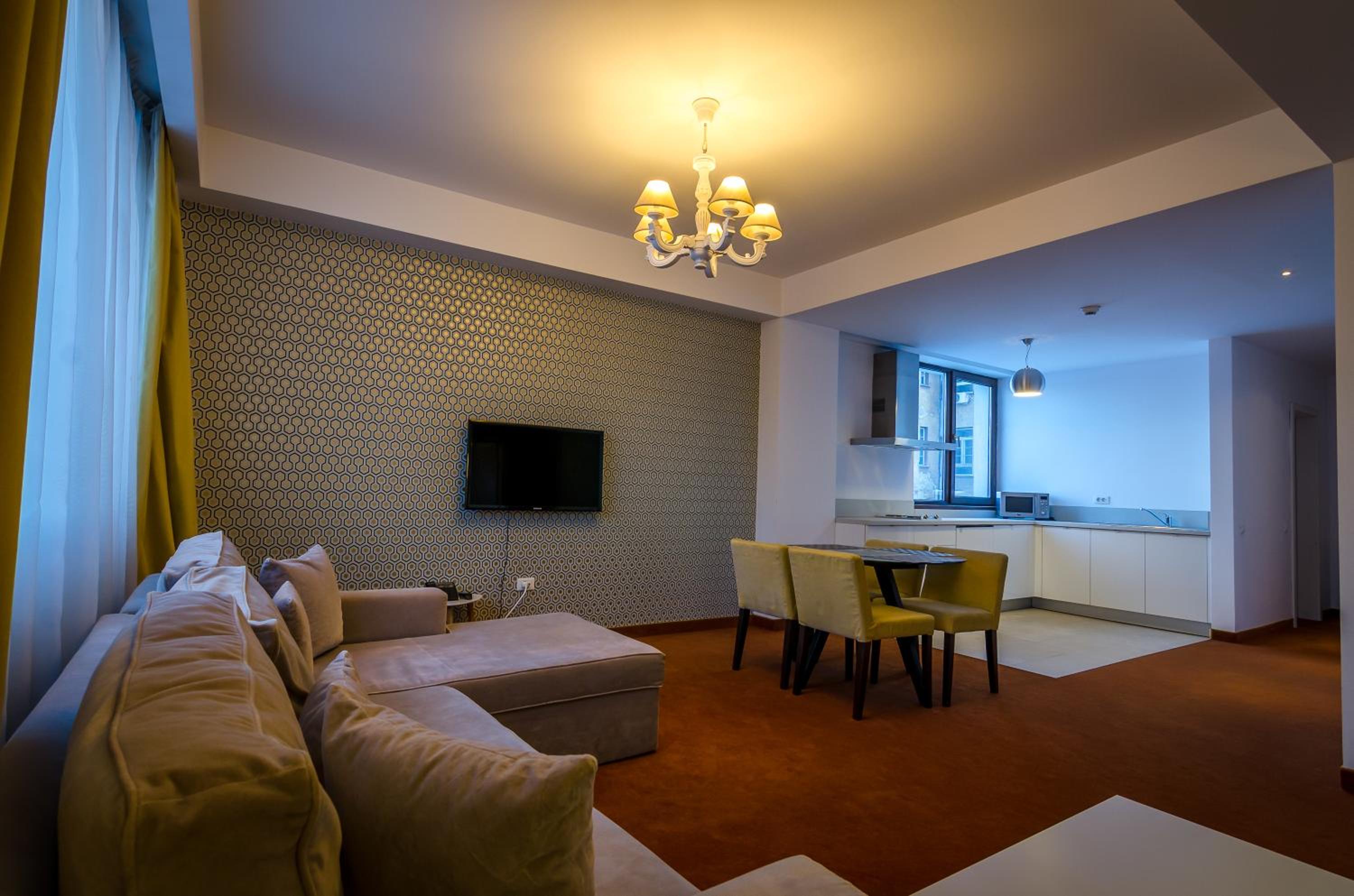 One-Bedroom Apartment - Photo 163