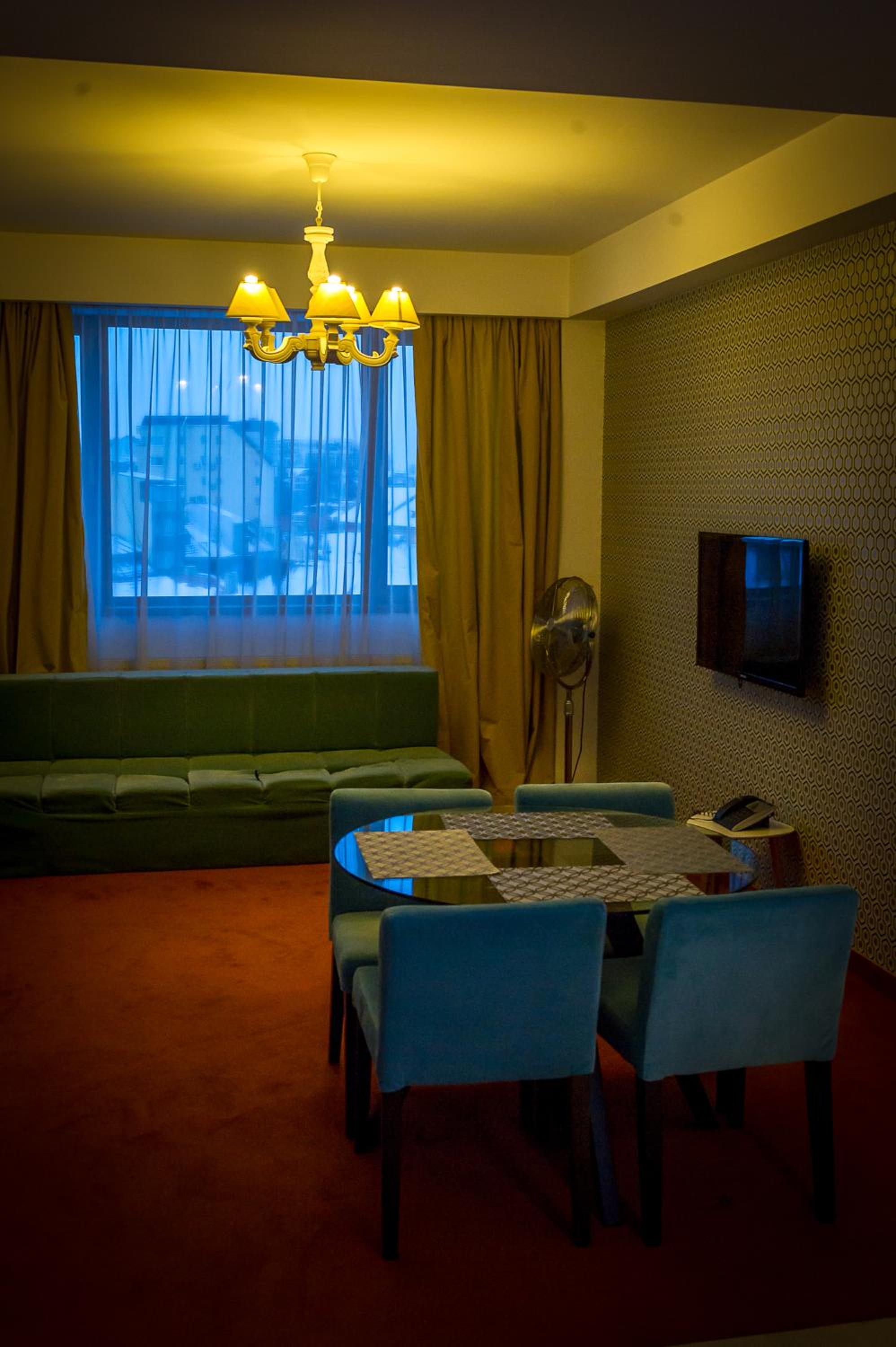 One-Bedroom Apartment - Photo 196