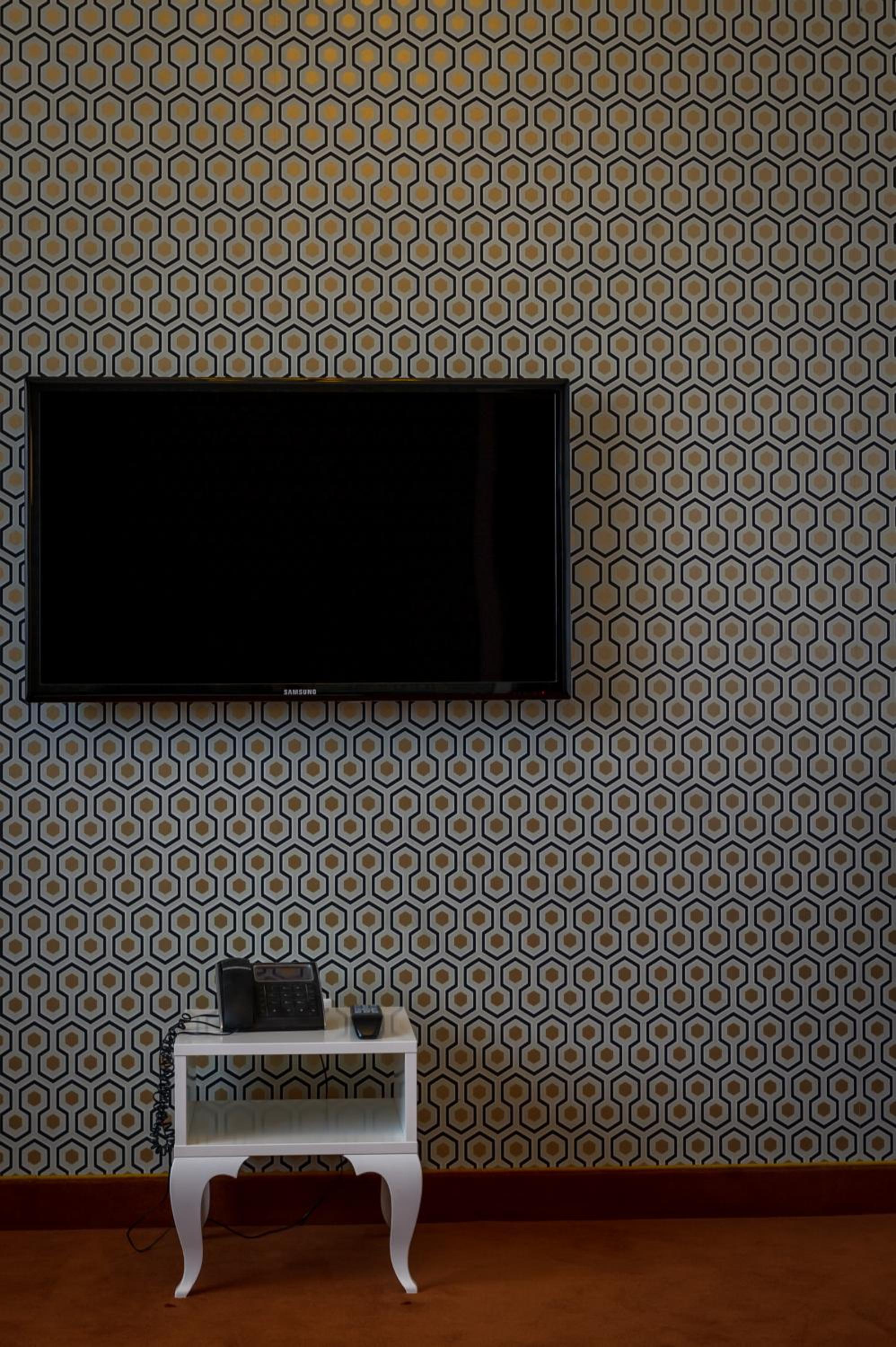 One-Bedroom Apartment - Photo 168