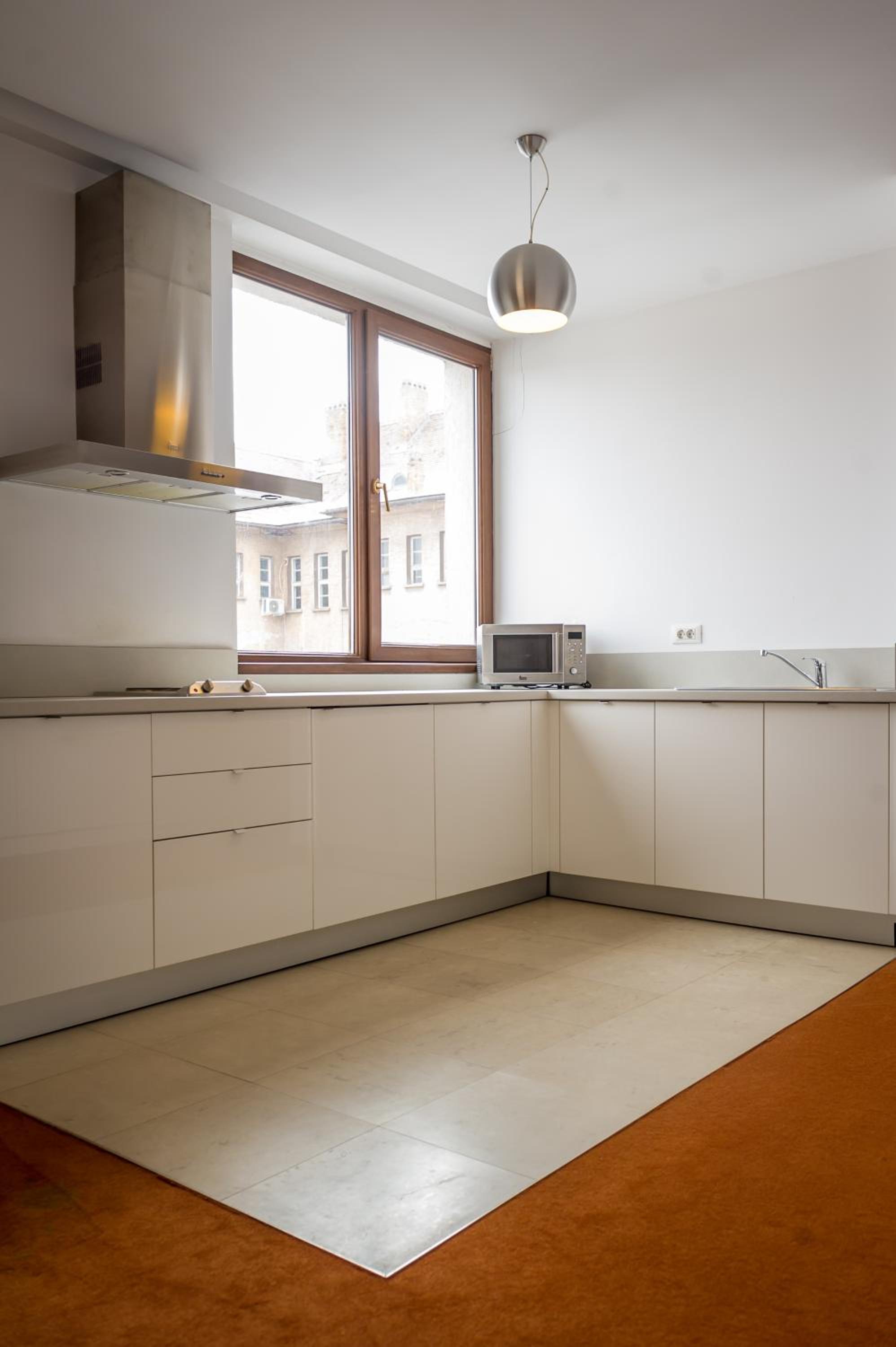 One-Bedroom Apartment - Photo 170