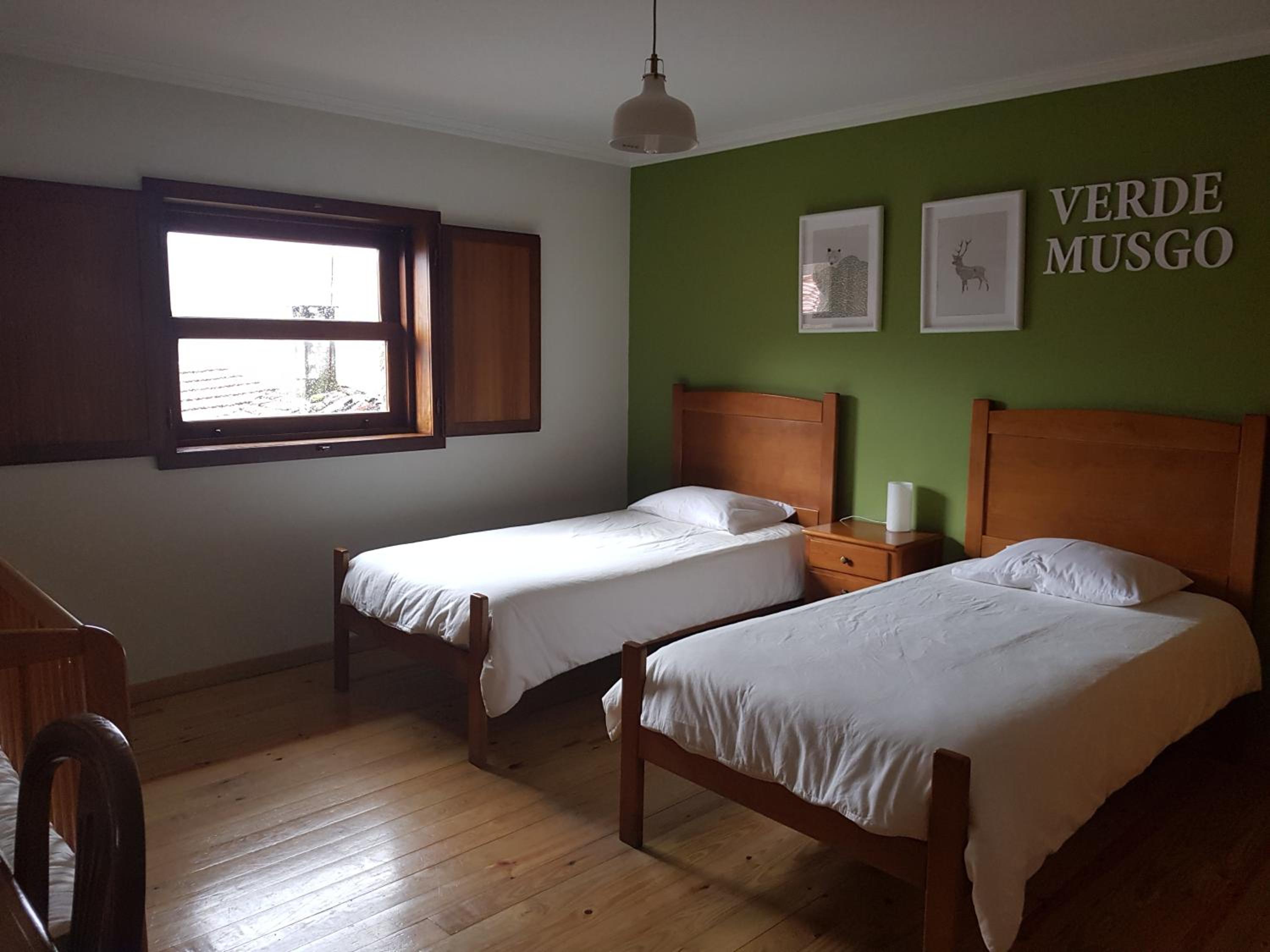 Twin Room with Mountain View - Photo 1