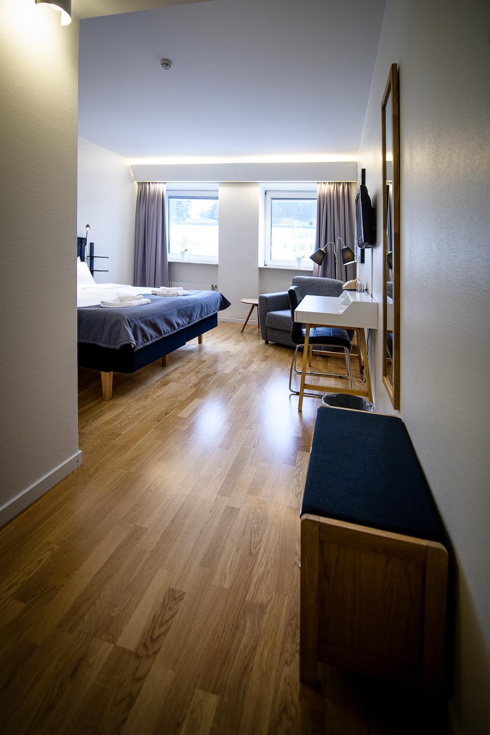 Economy Twin Room photo 2