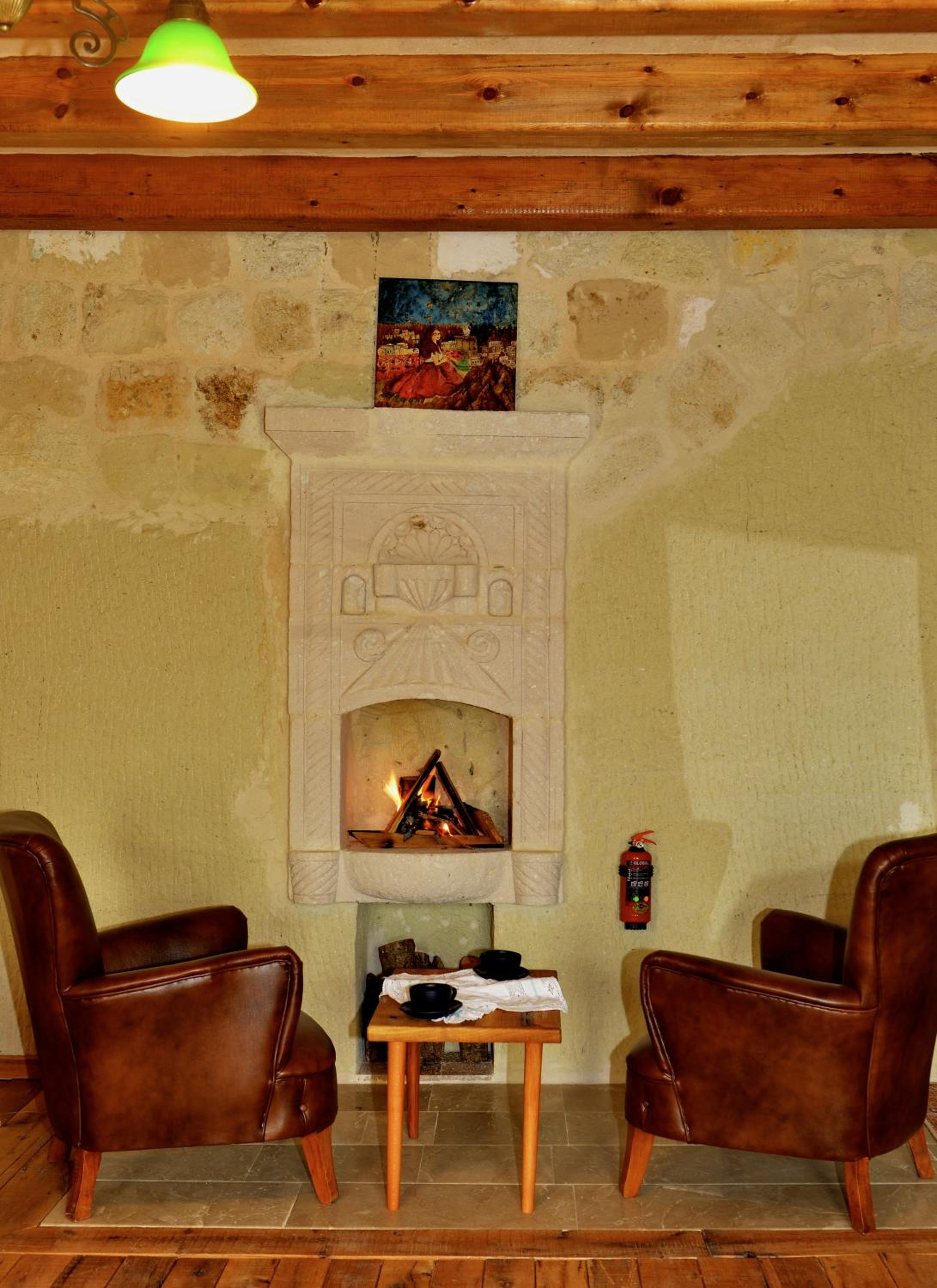 Superior Double or Twin Room with Mountain View - Photo 4