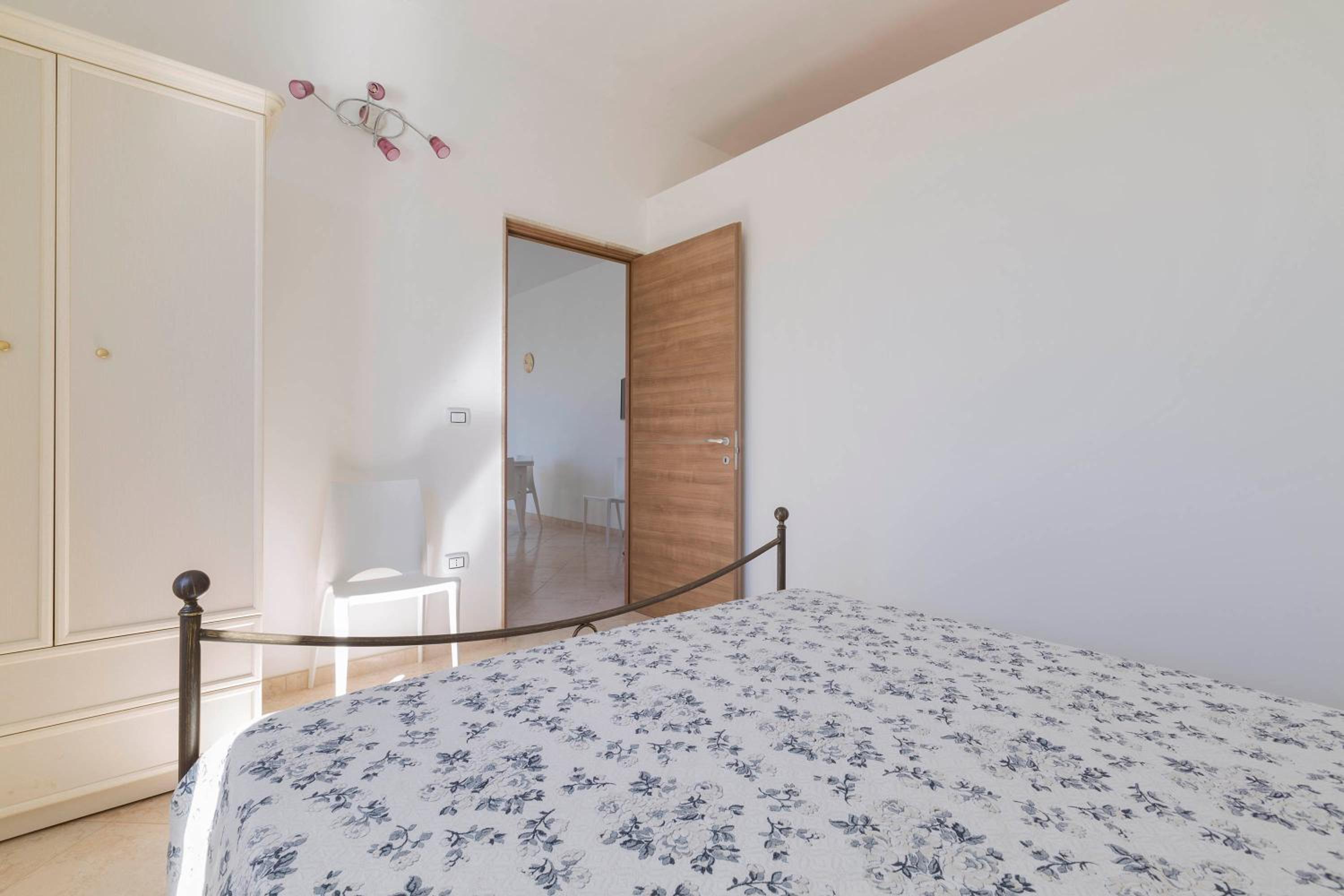 Two-Bedroom House photo 3