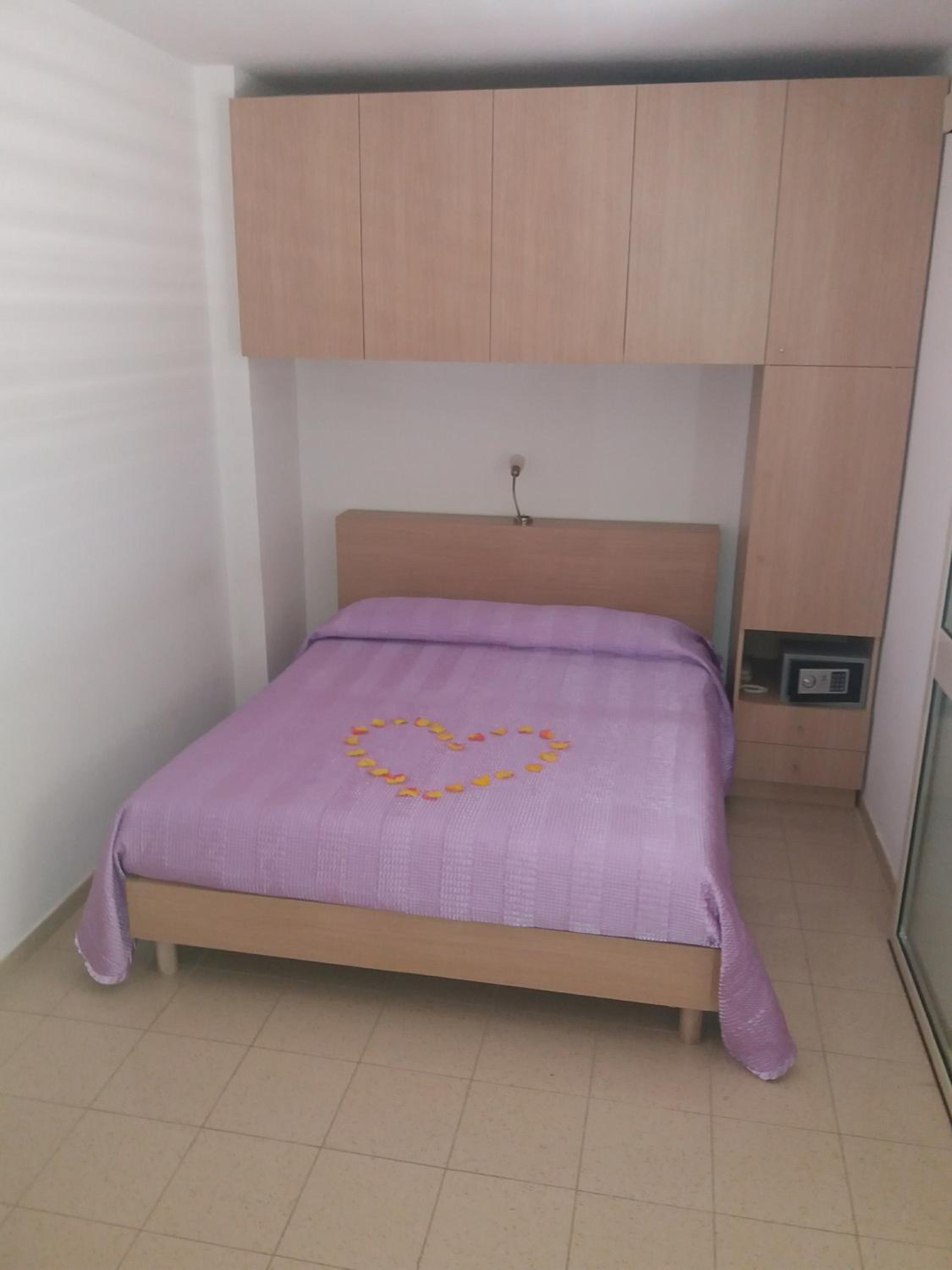 Economy Double or Twin Room - Photo 6