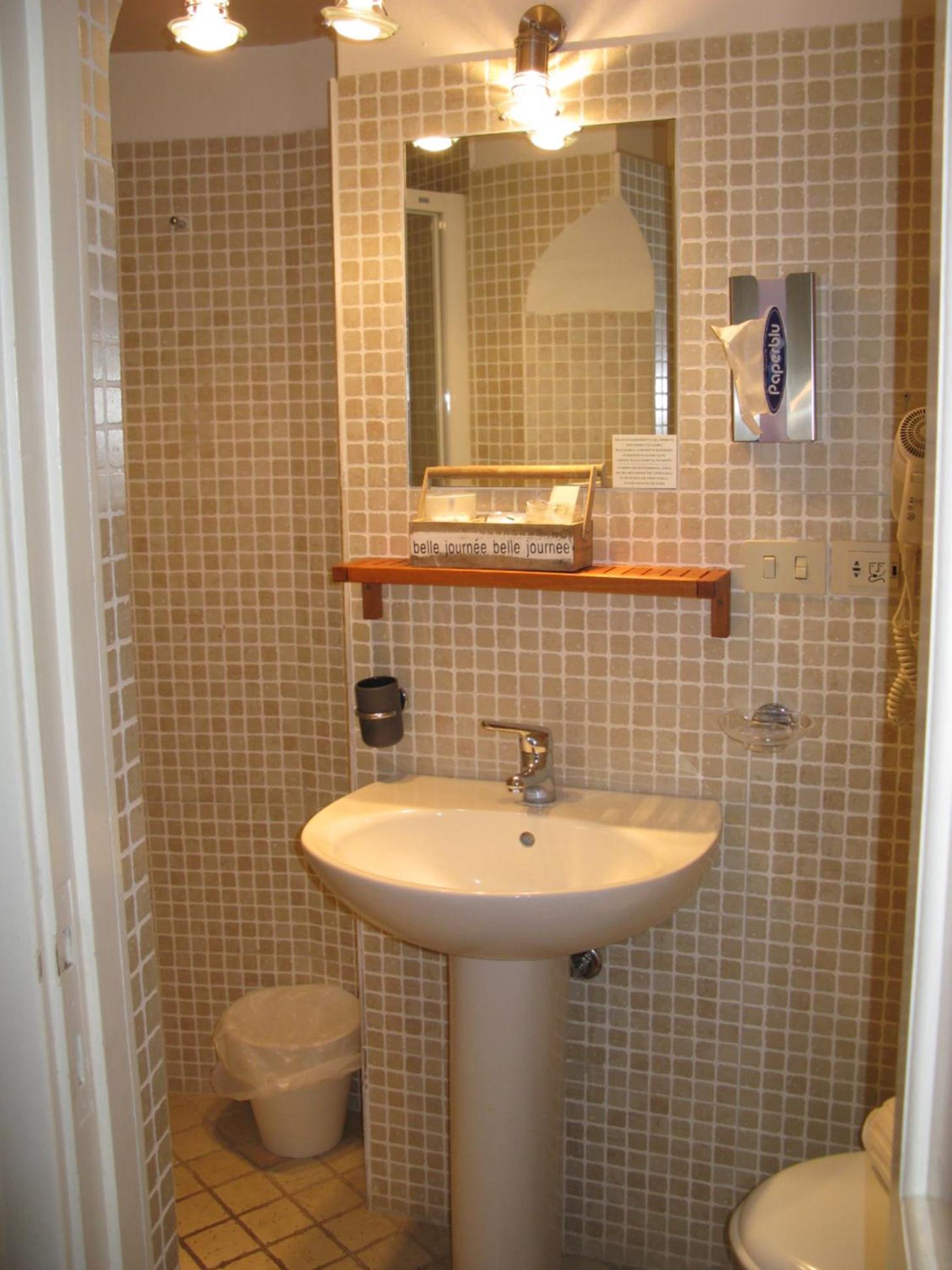 Superior Double Room - Photo 2