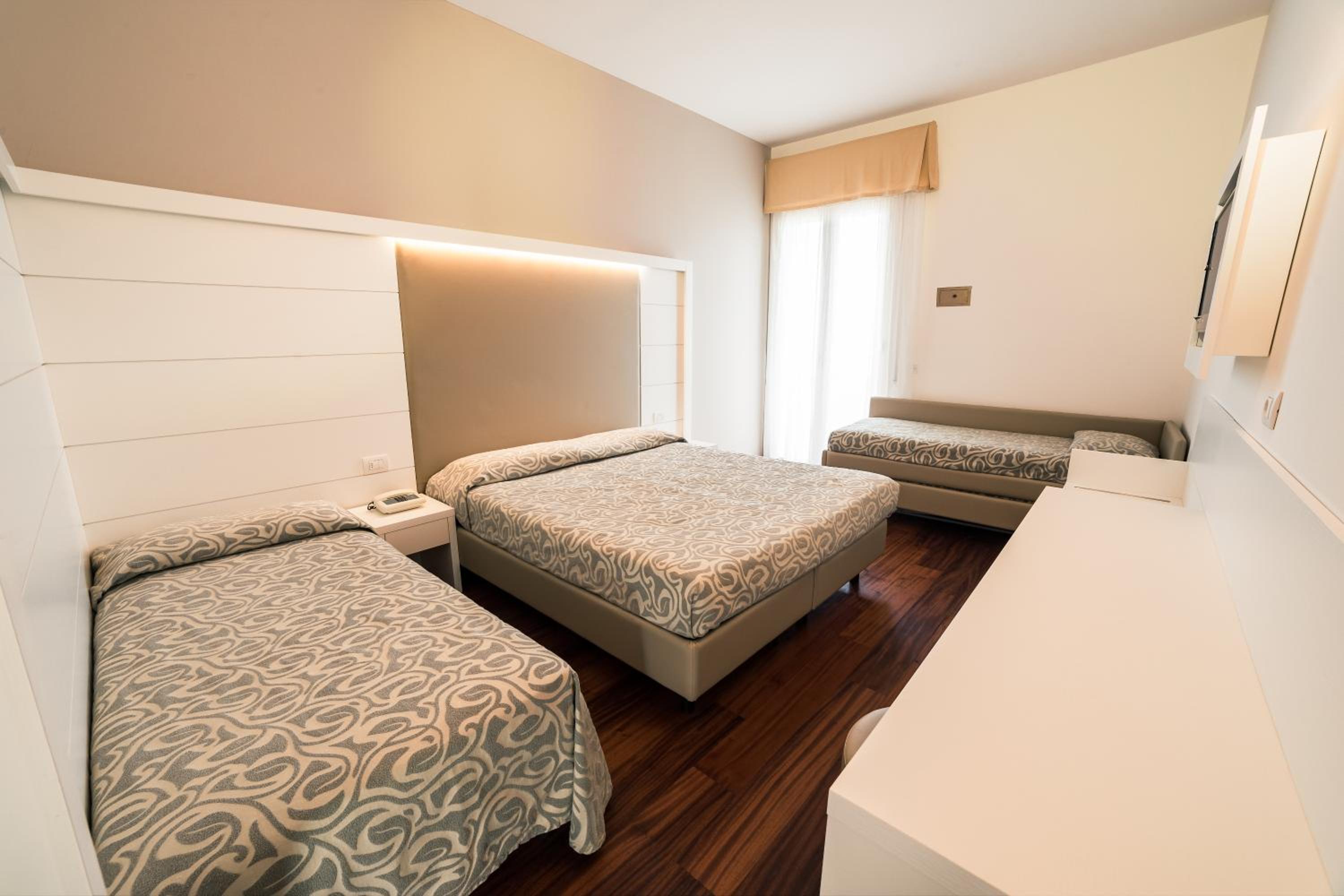 Quadruple Room photo 2