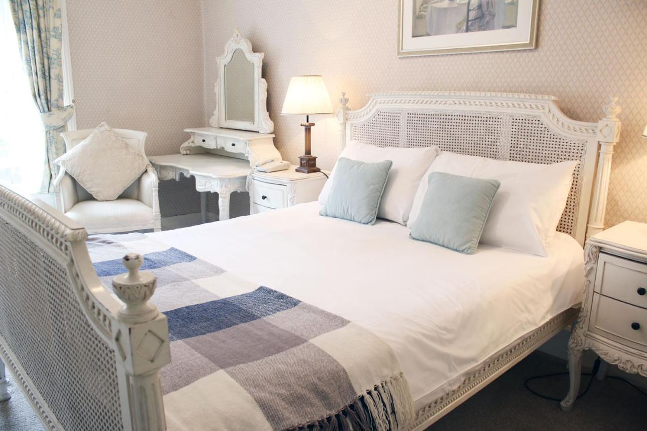 Standard Double Room - Photo 4