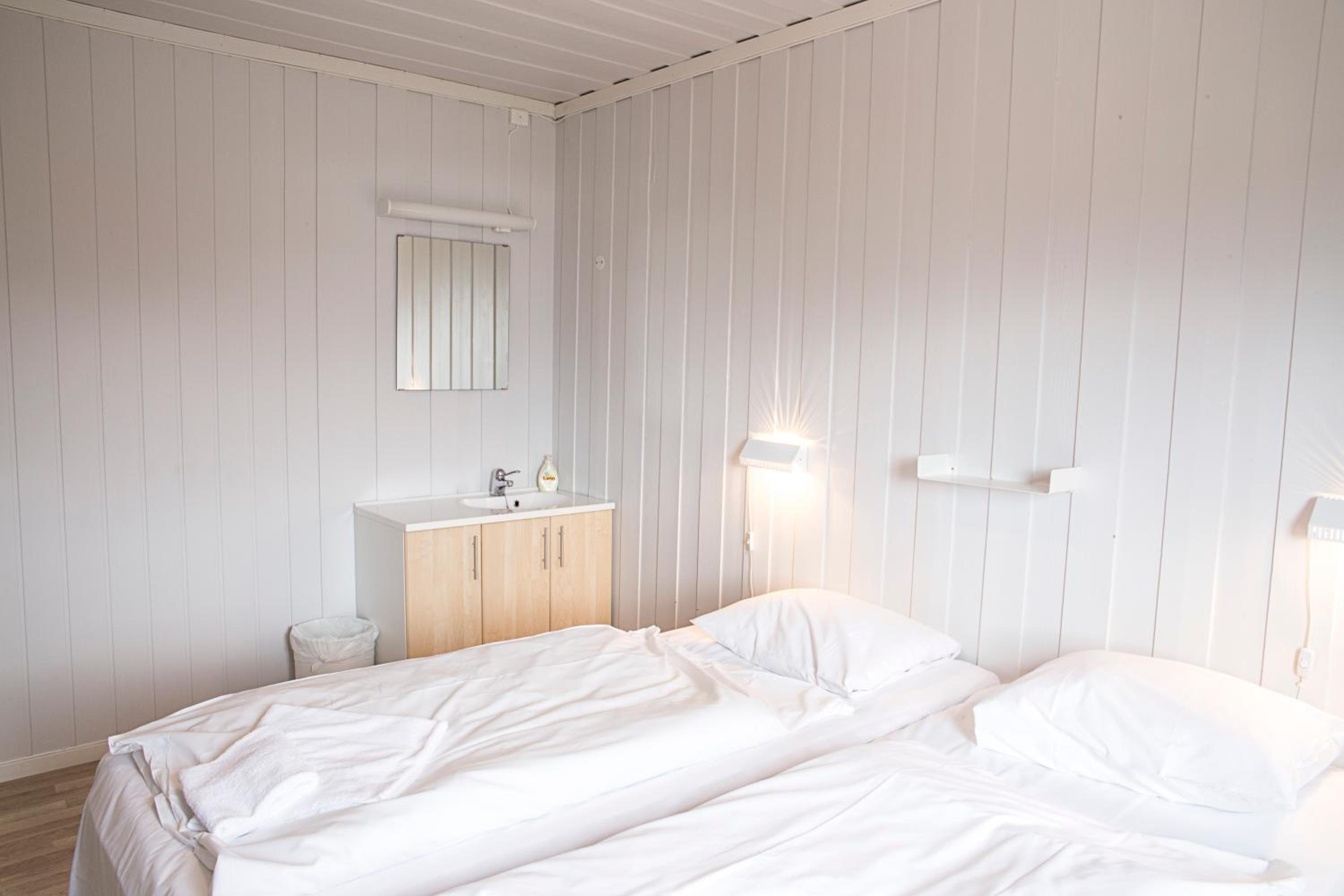Twin Room with Shared Bathroom - Annex photo 2