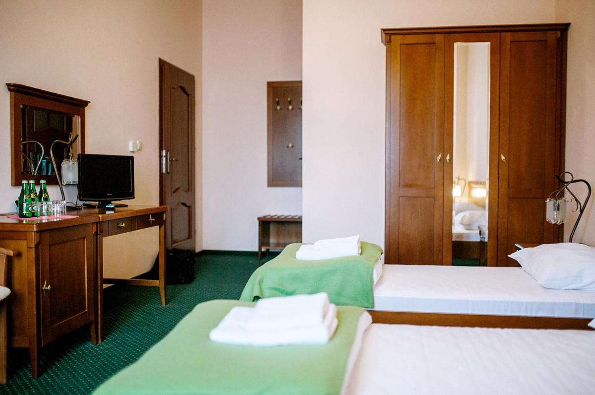 Large Twin Room photo 3