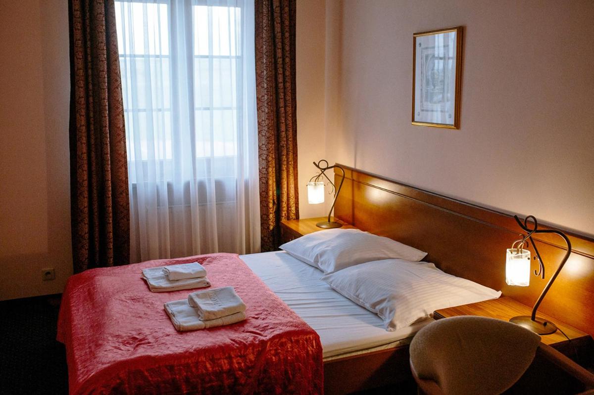 Large Single Room photo 2