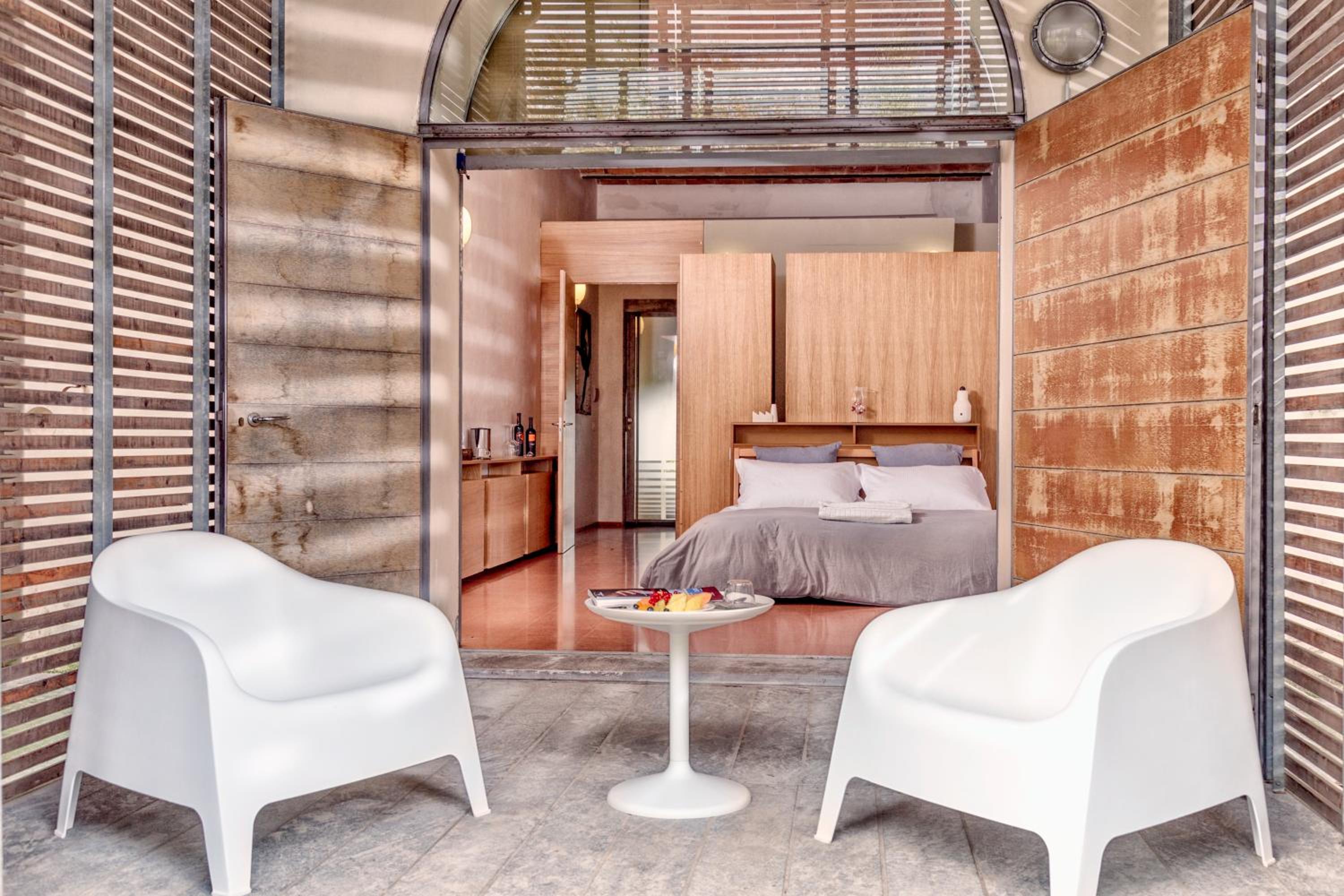 Junior Suite with Terrace photo 2