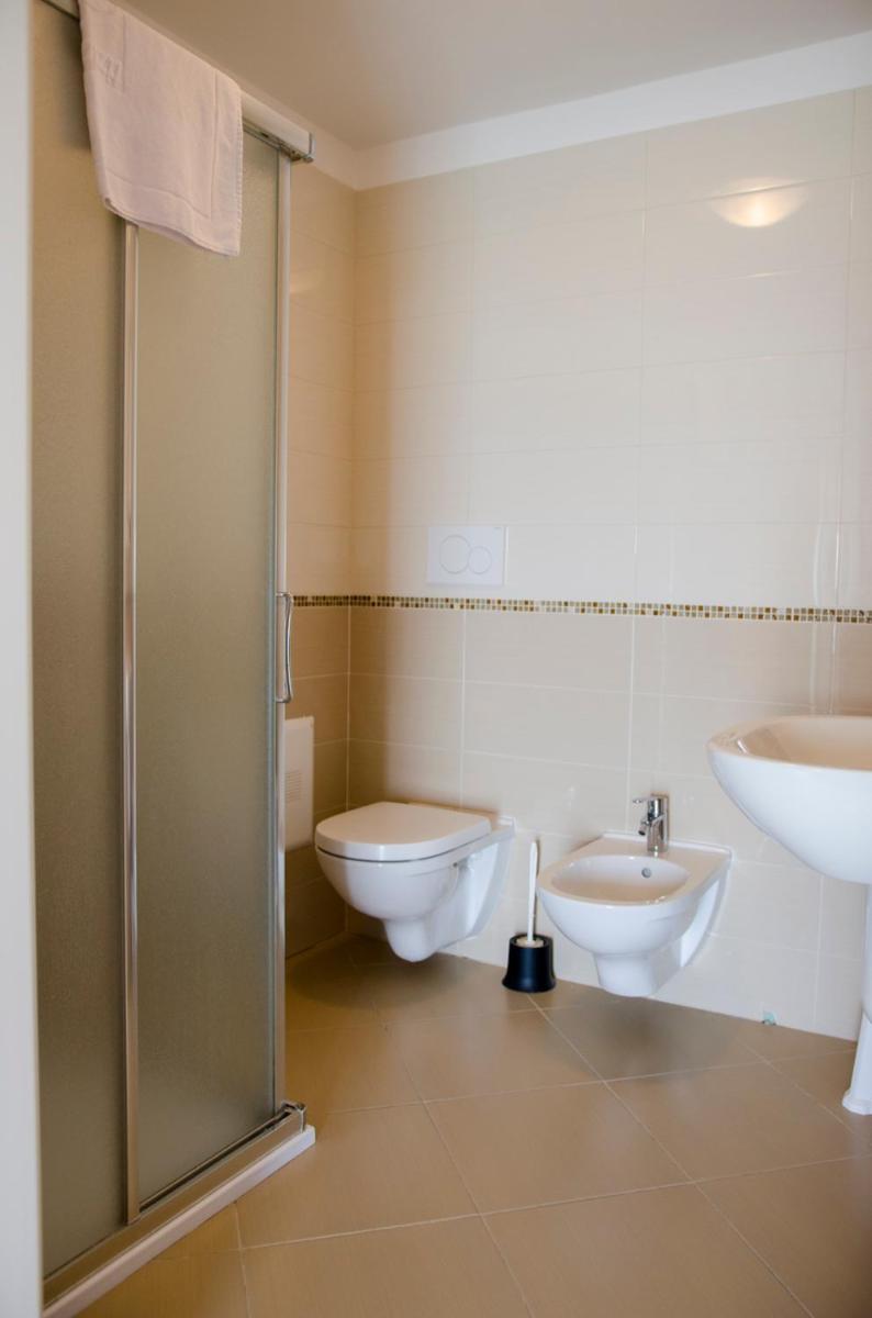 Double or Twin Room photo 3