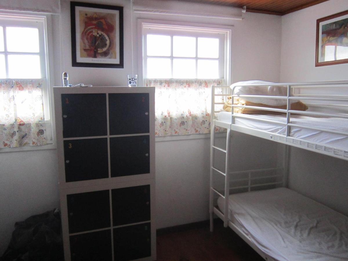 Bed in 8-Bed Mixed Dormitory Room photo 1