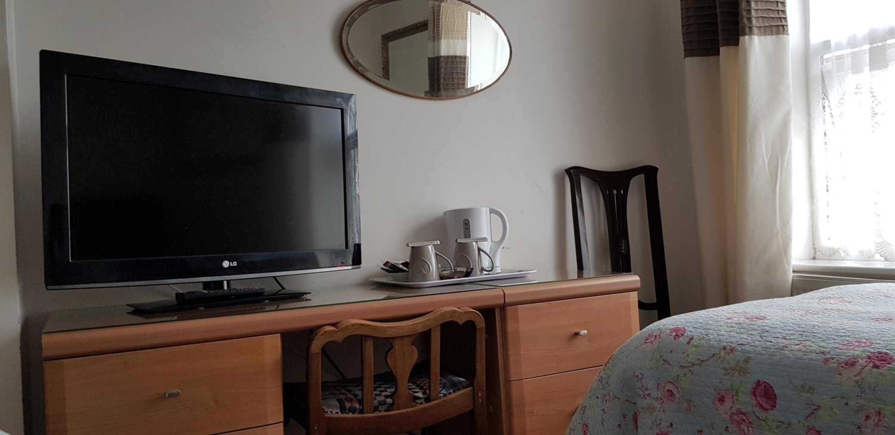 Deluxe Twin Room photo 3