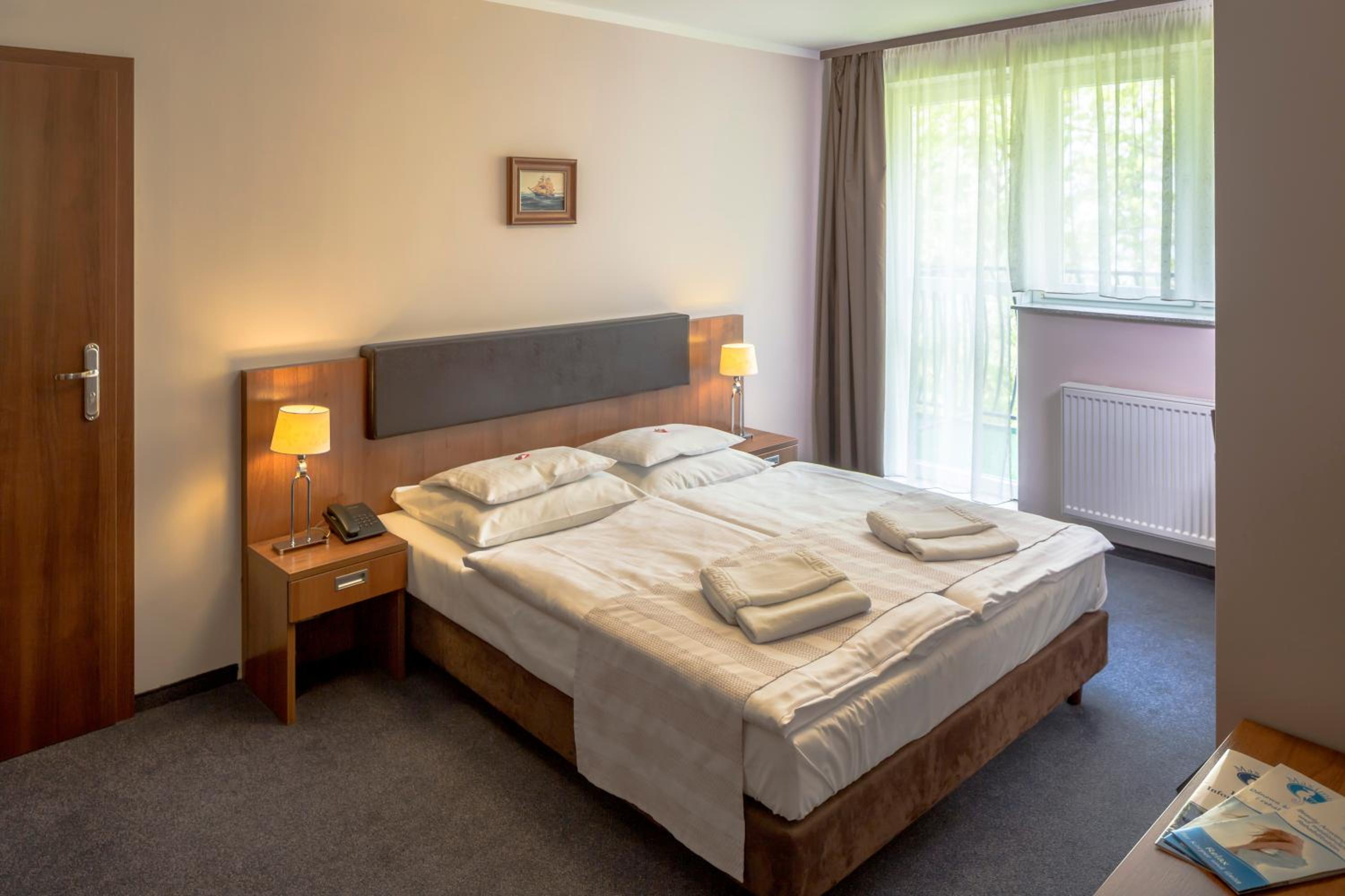 Standard King Room photo 1