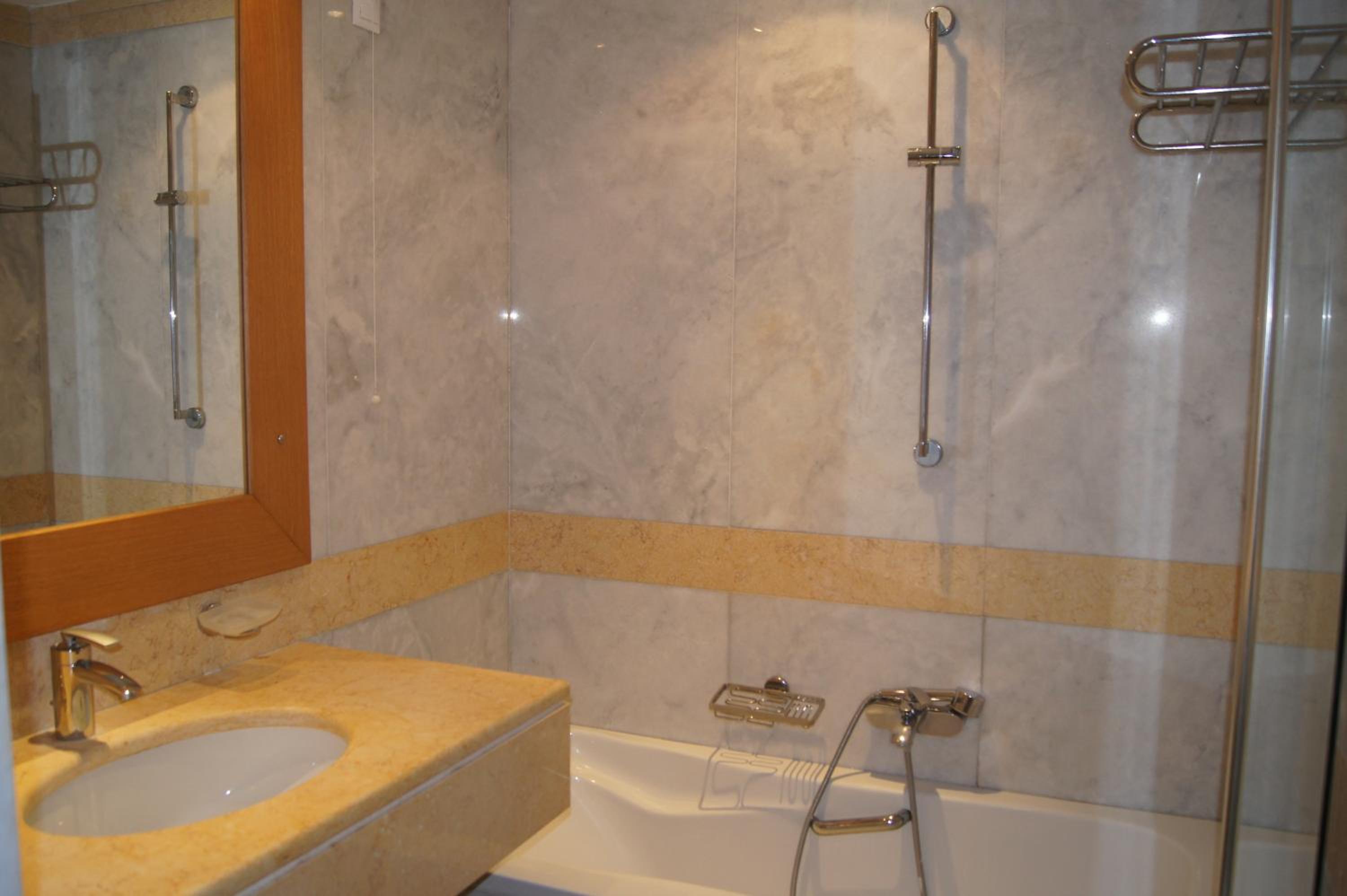 Superior Deluxe Double Room  photo 3