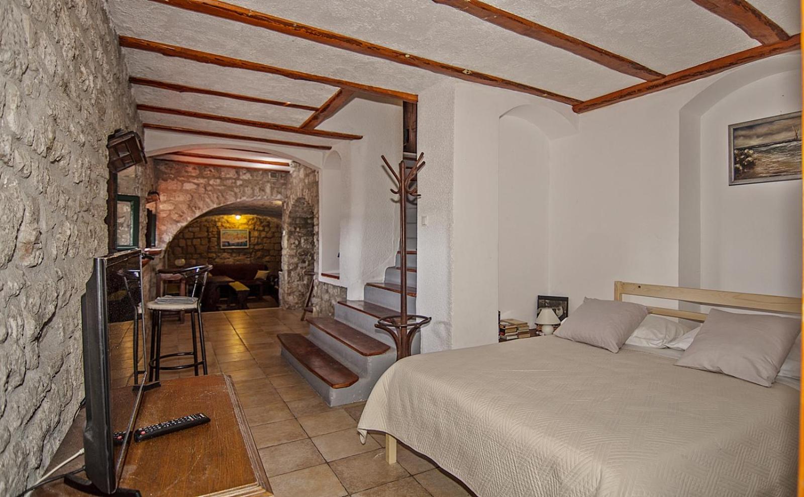 Studio Apartment with Sea View - Photo 35
