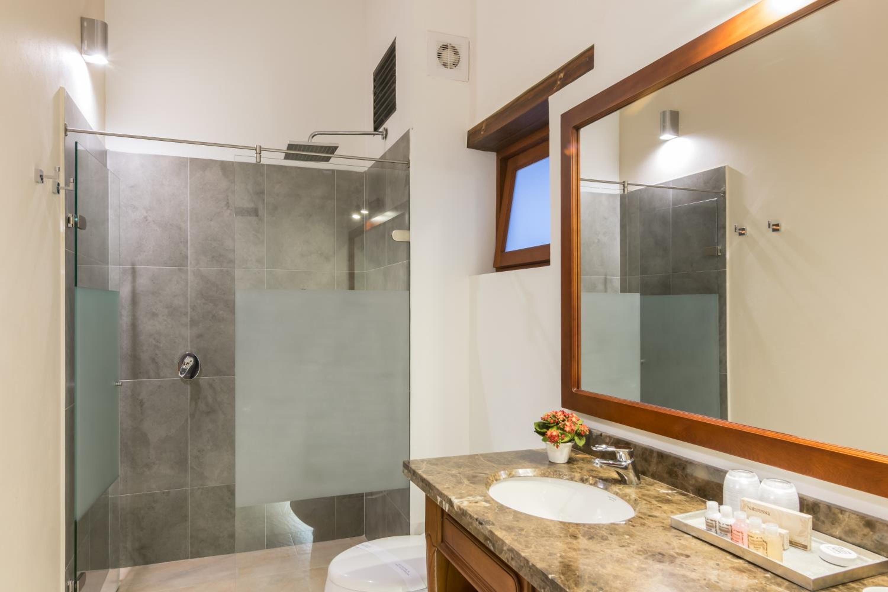 Double Room with Balcony photo 2