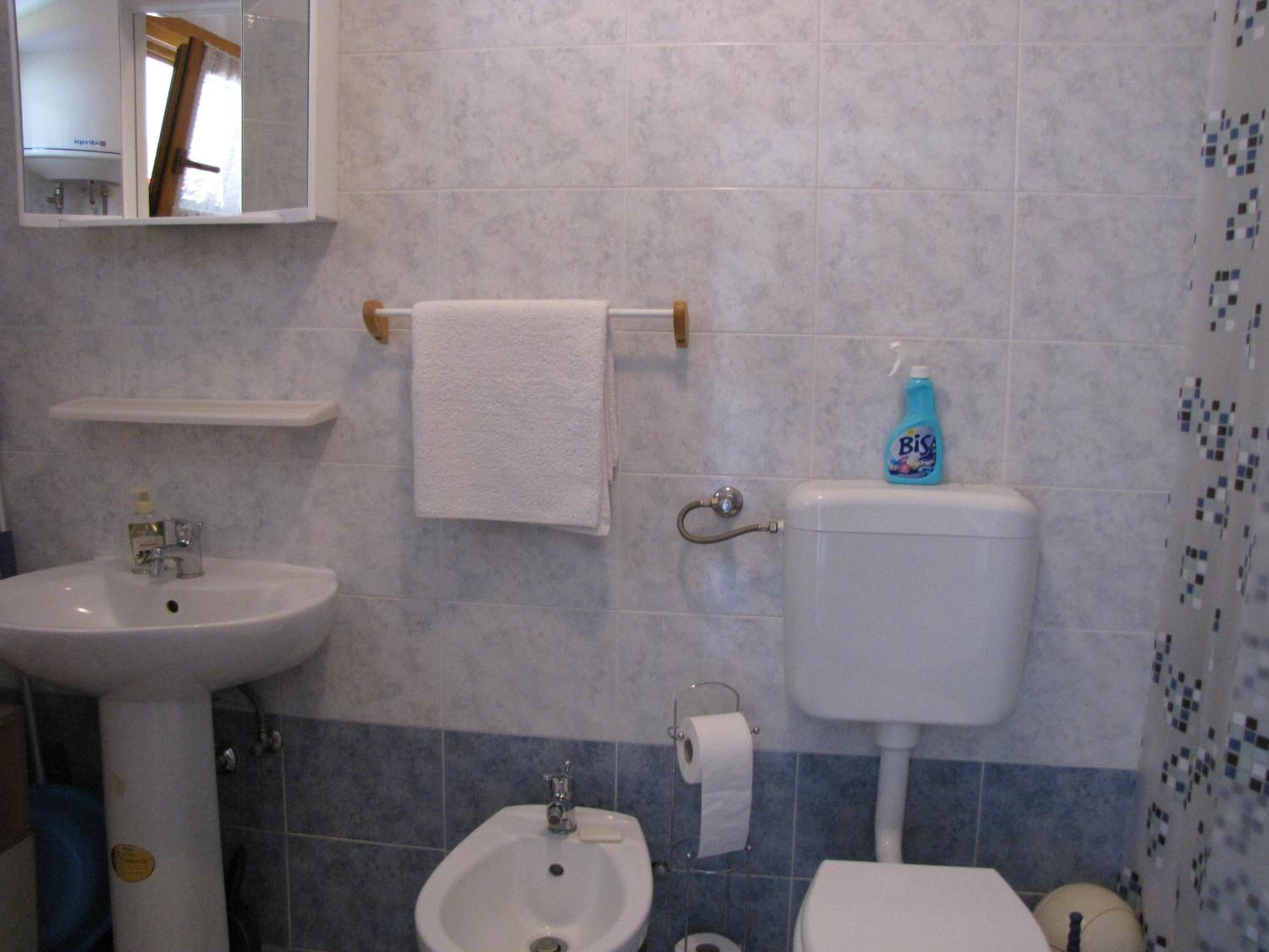One-Bedroom Apartment - Photo 38