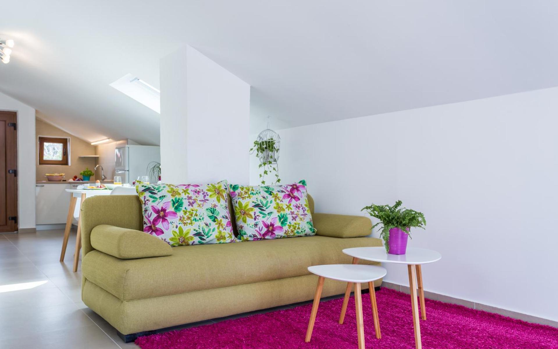 Apartment photo 3