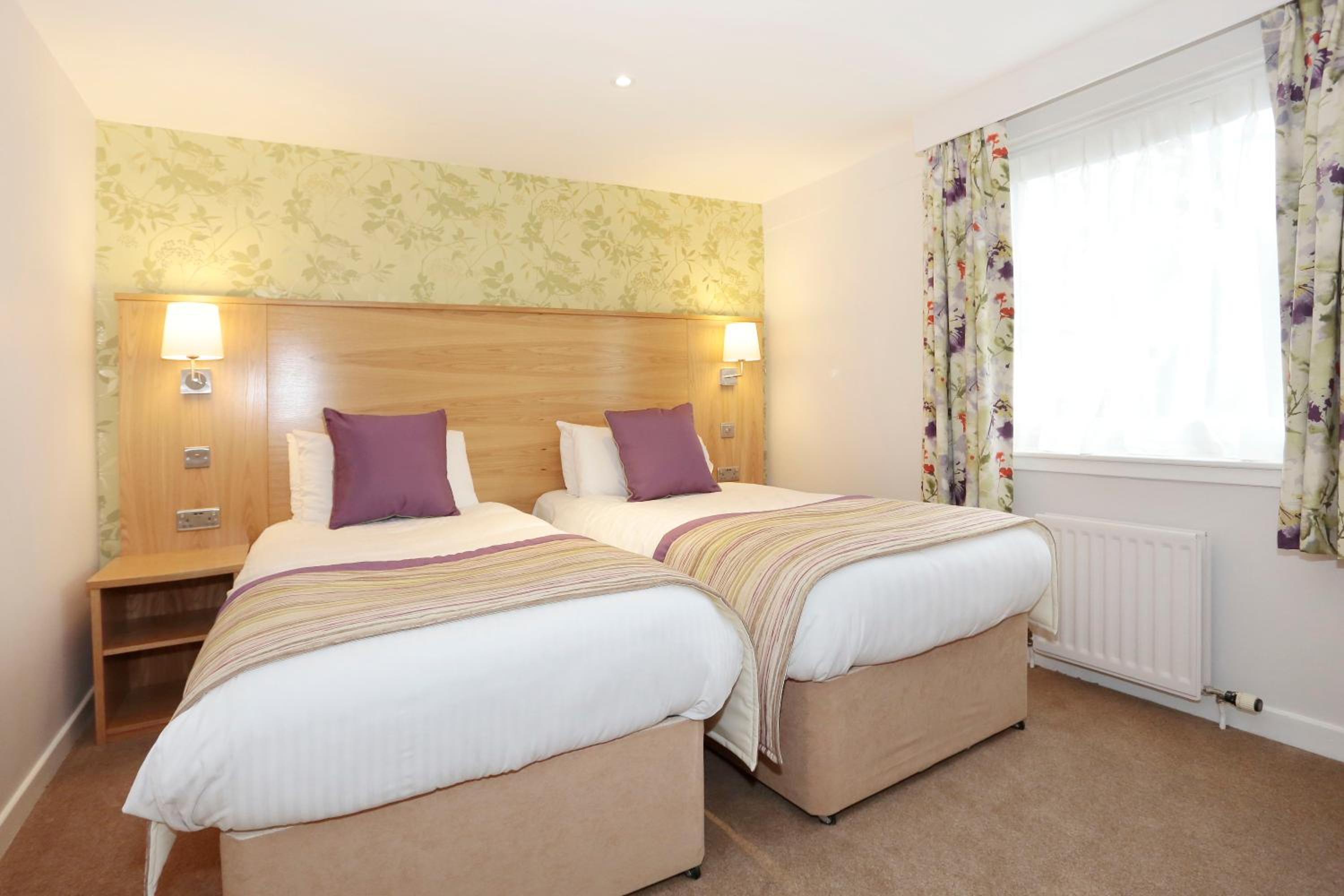 Standard Twin Room - Non-Smoking photo 3