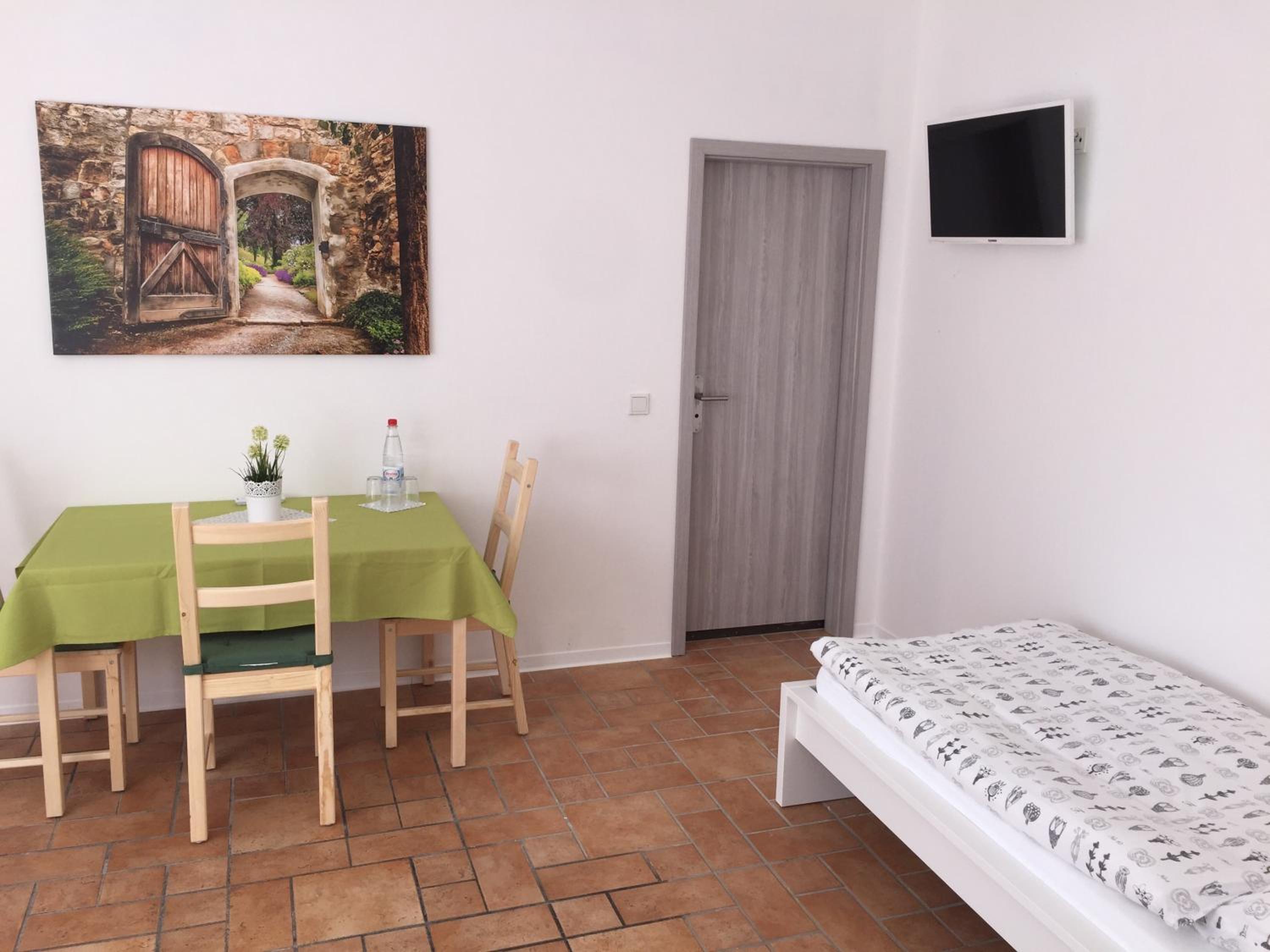 Standard Triple Room - Photo 6