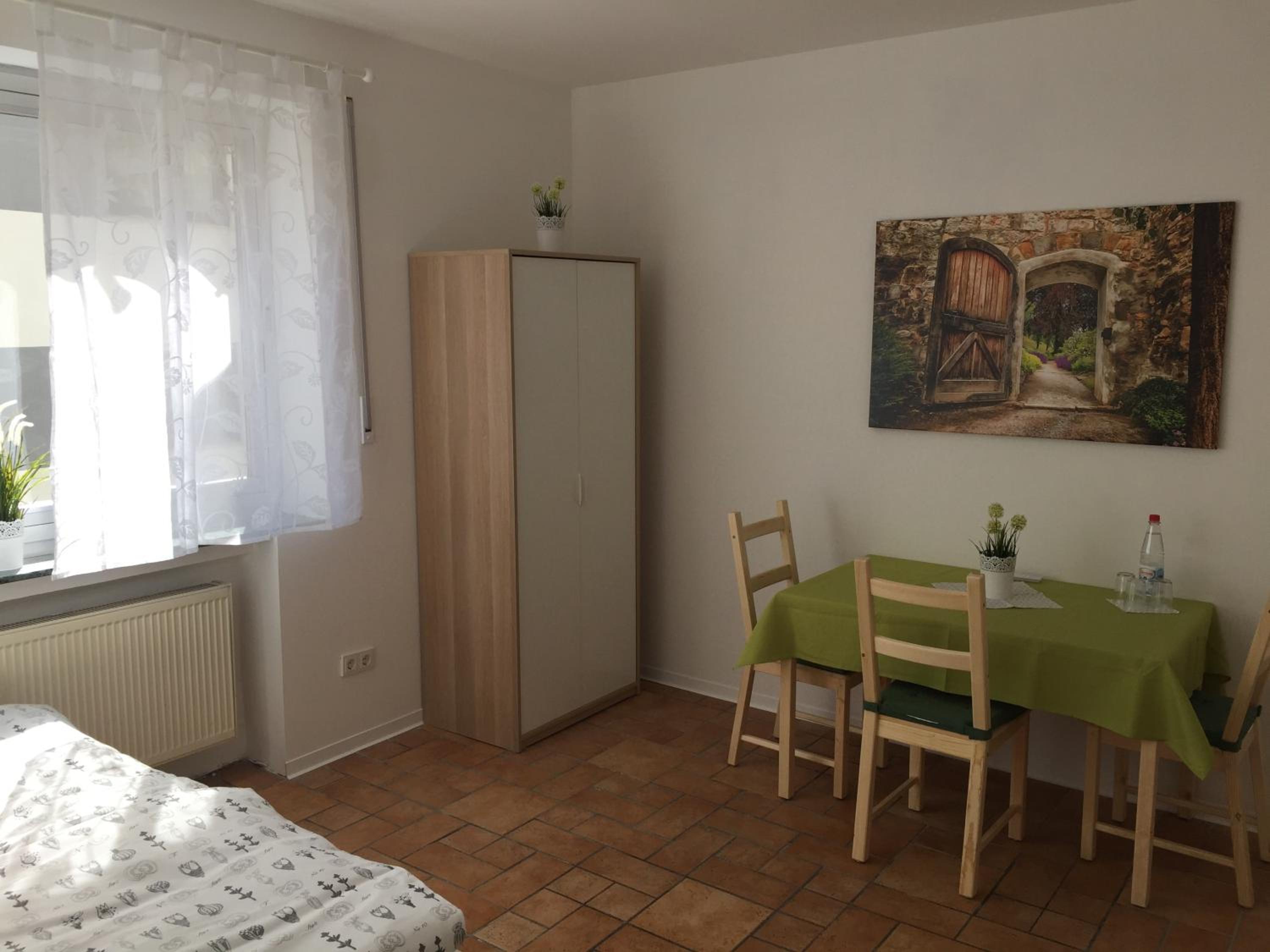 Standard Triple Room - Photo 4