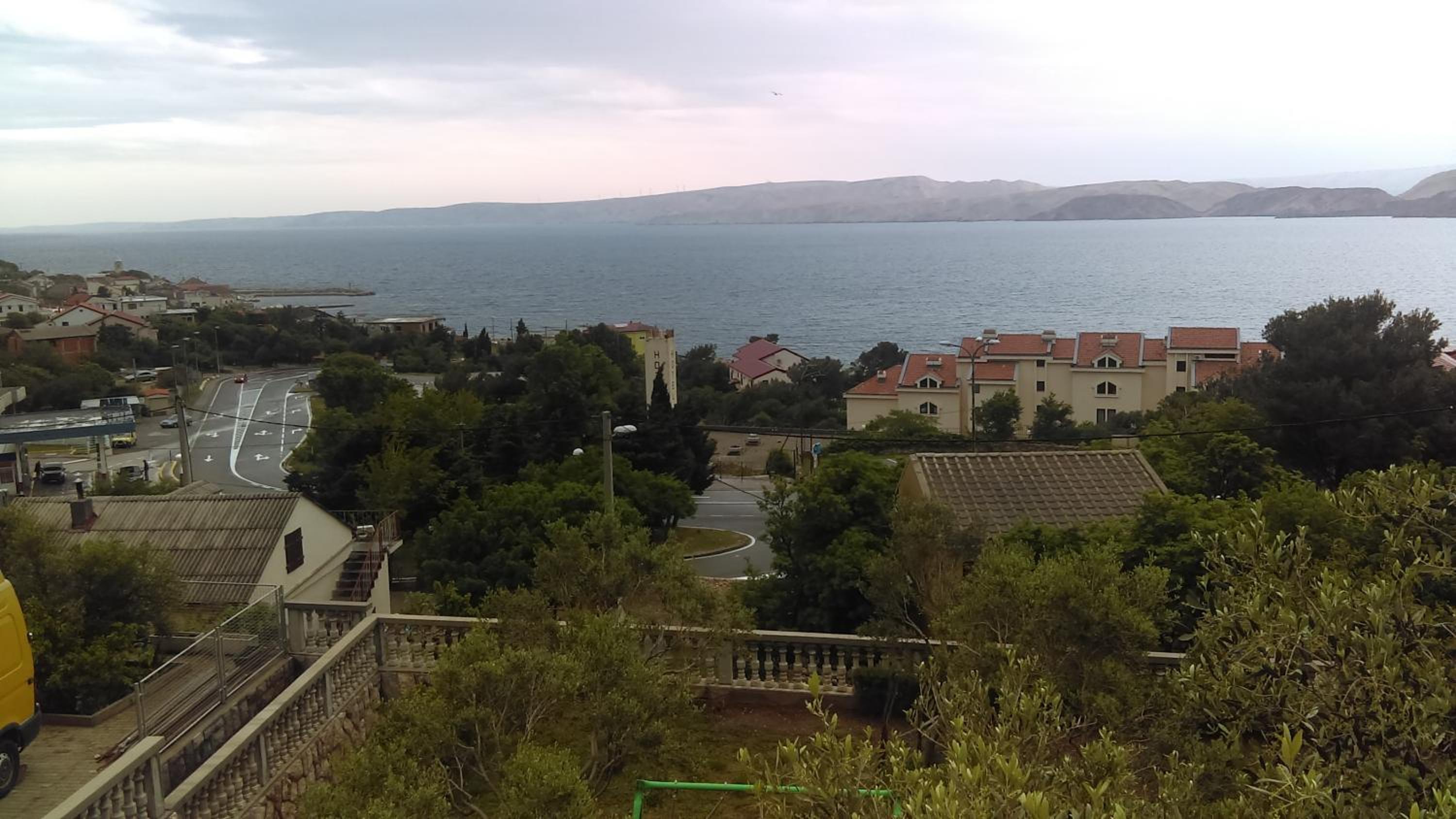 Apartment with Balcony - Photo 10