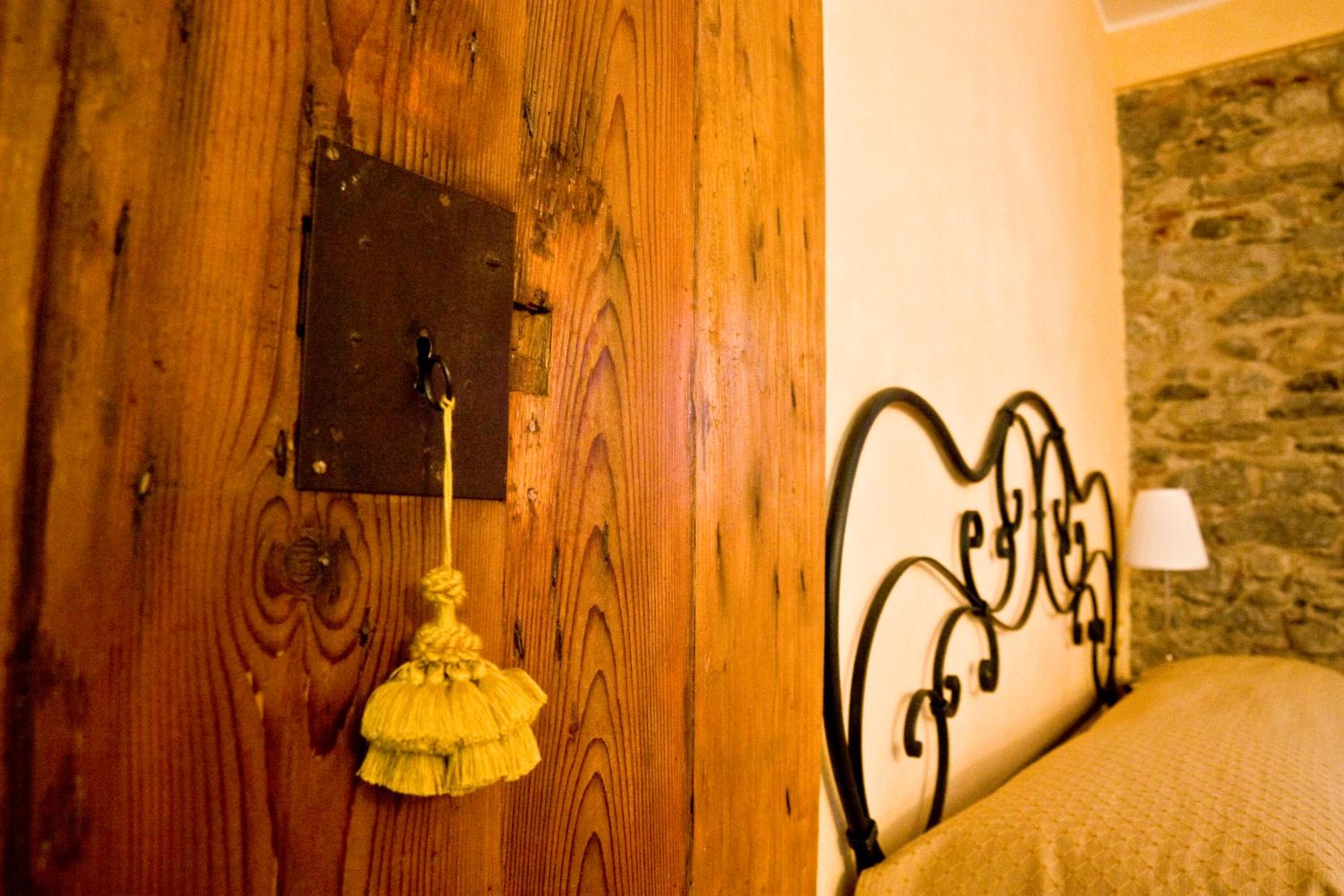 Double Room - Photo 13
