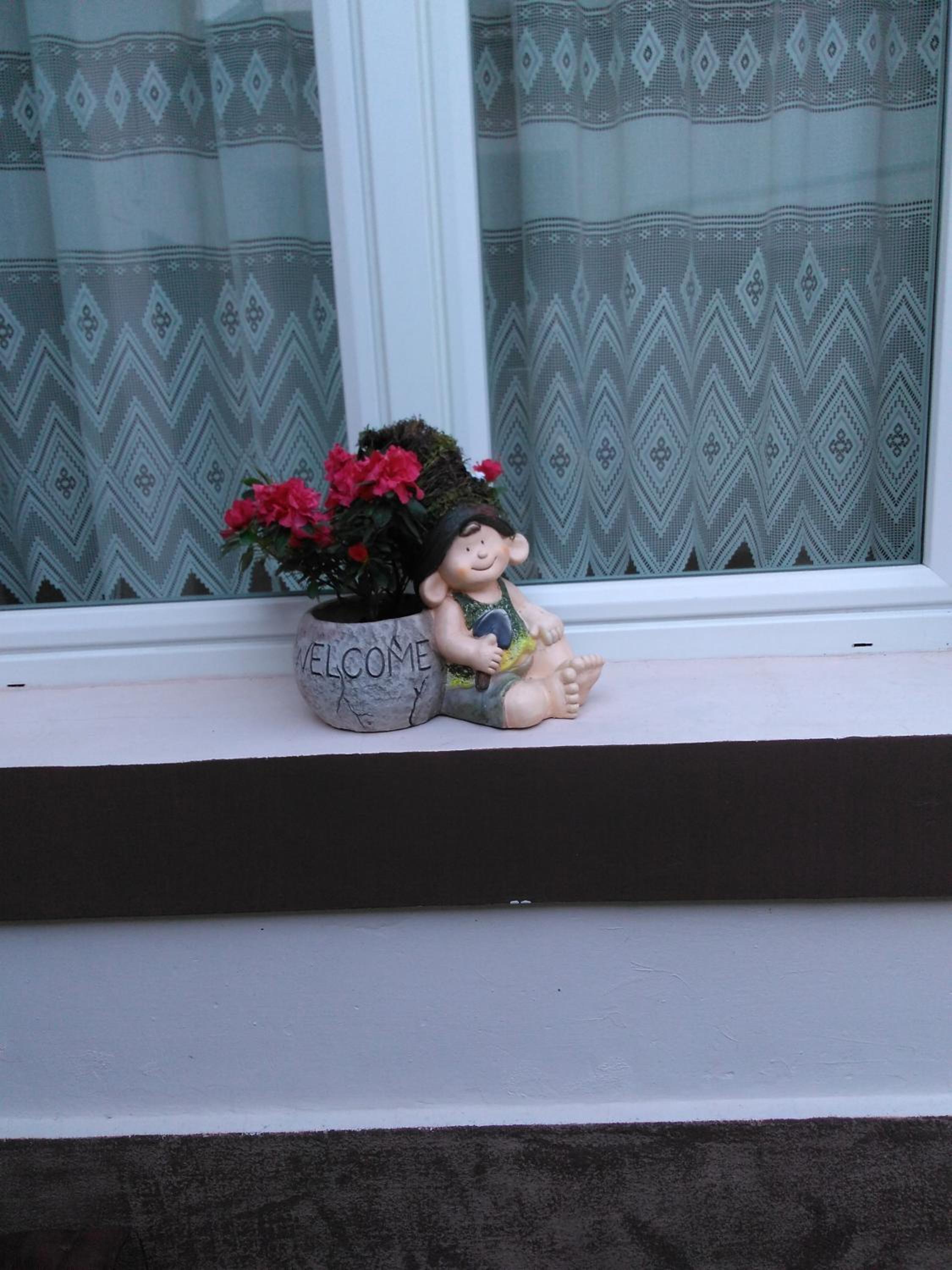 Double Room with Private External Bathroom - Photo 9