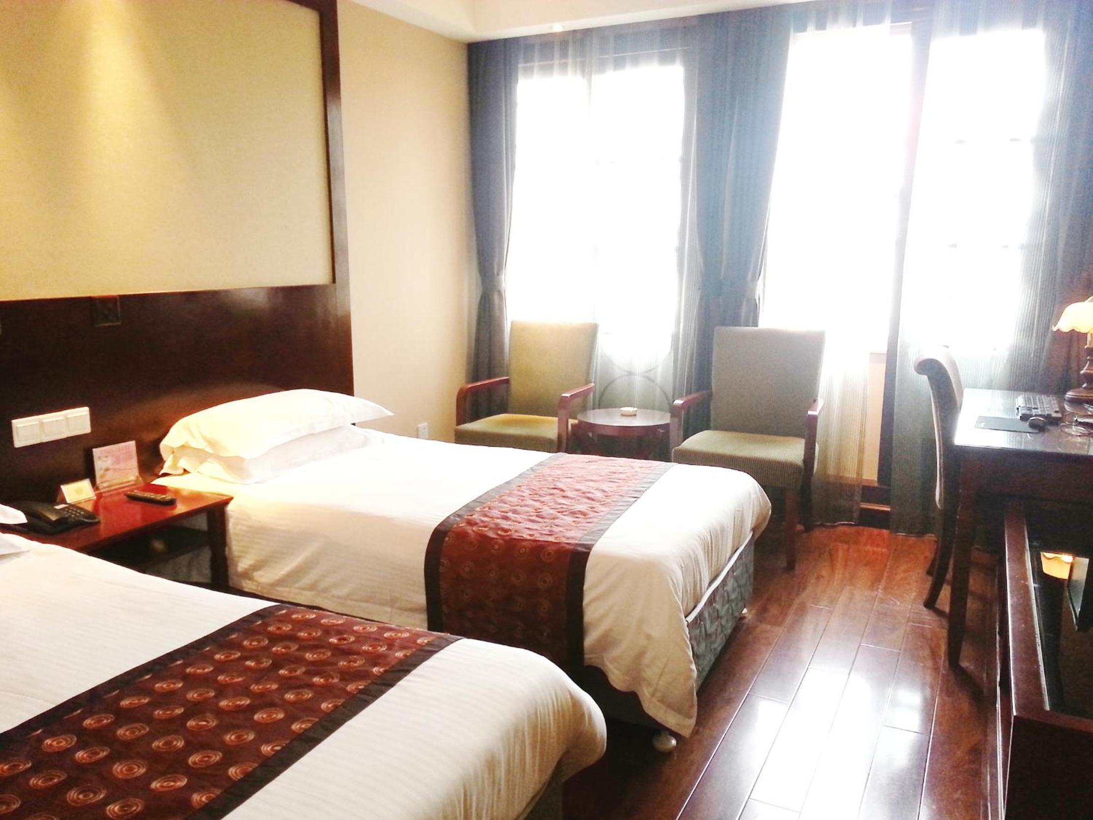 Deluxe Double or Twin Room