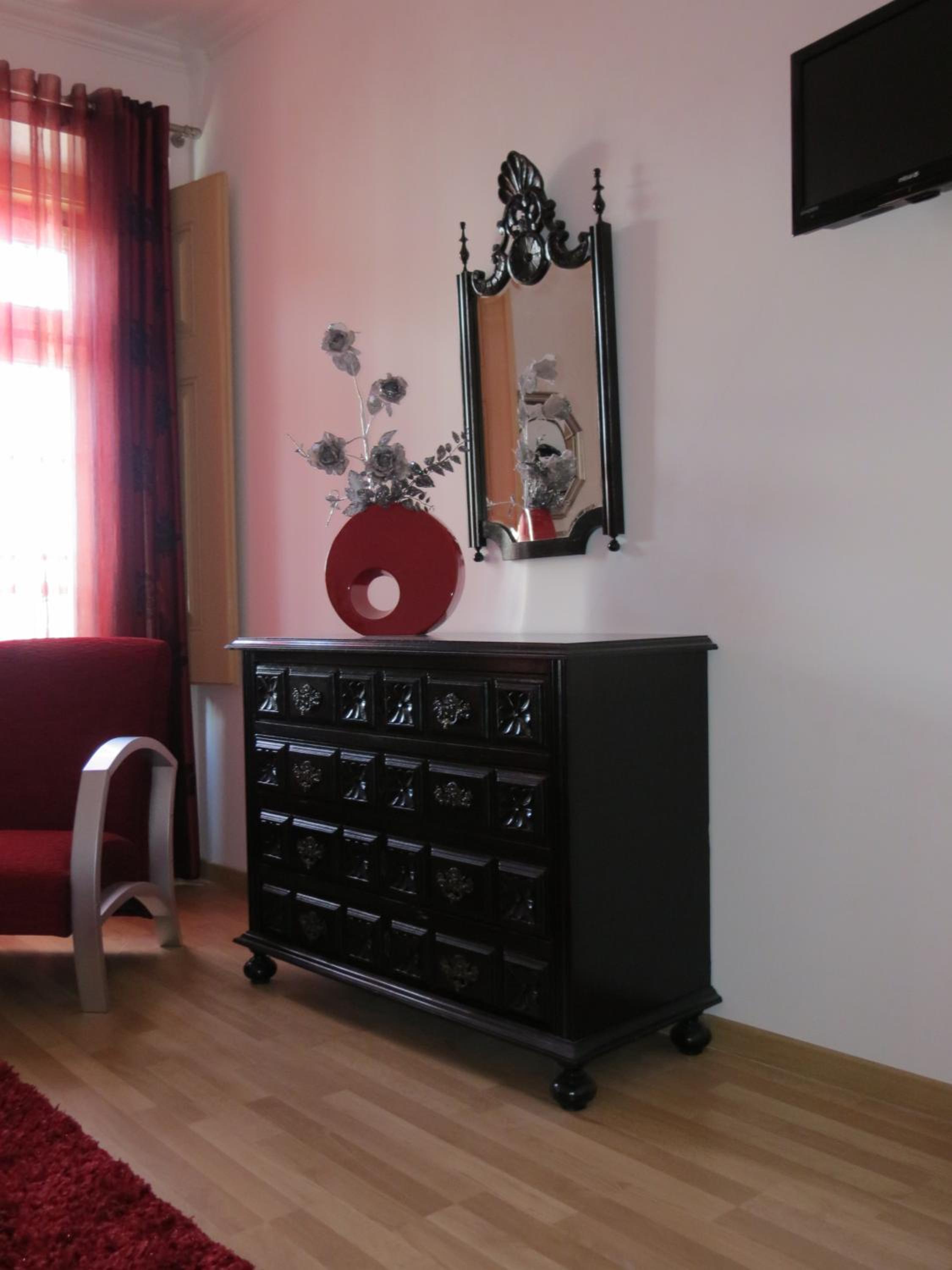 Double Room with Shared Bathroom photo 2