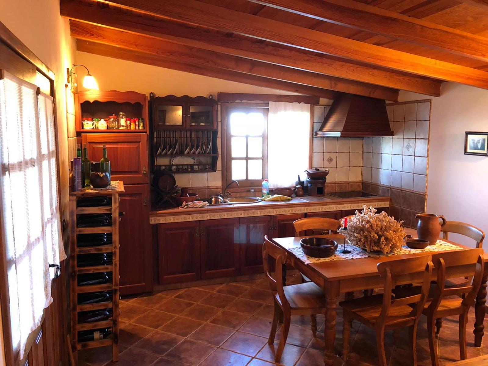 One-Bedroom House - Photo 9