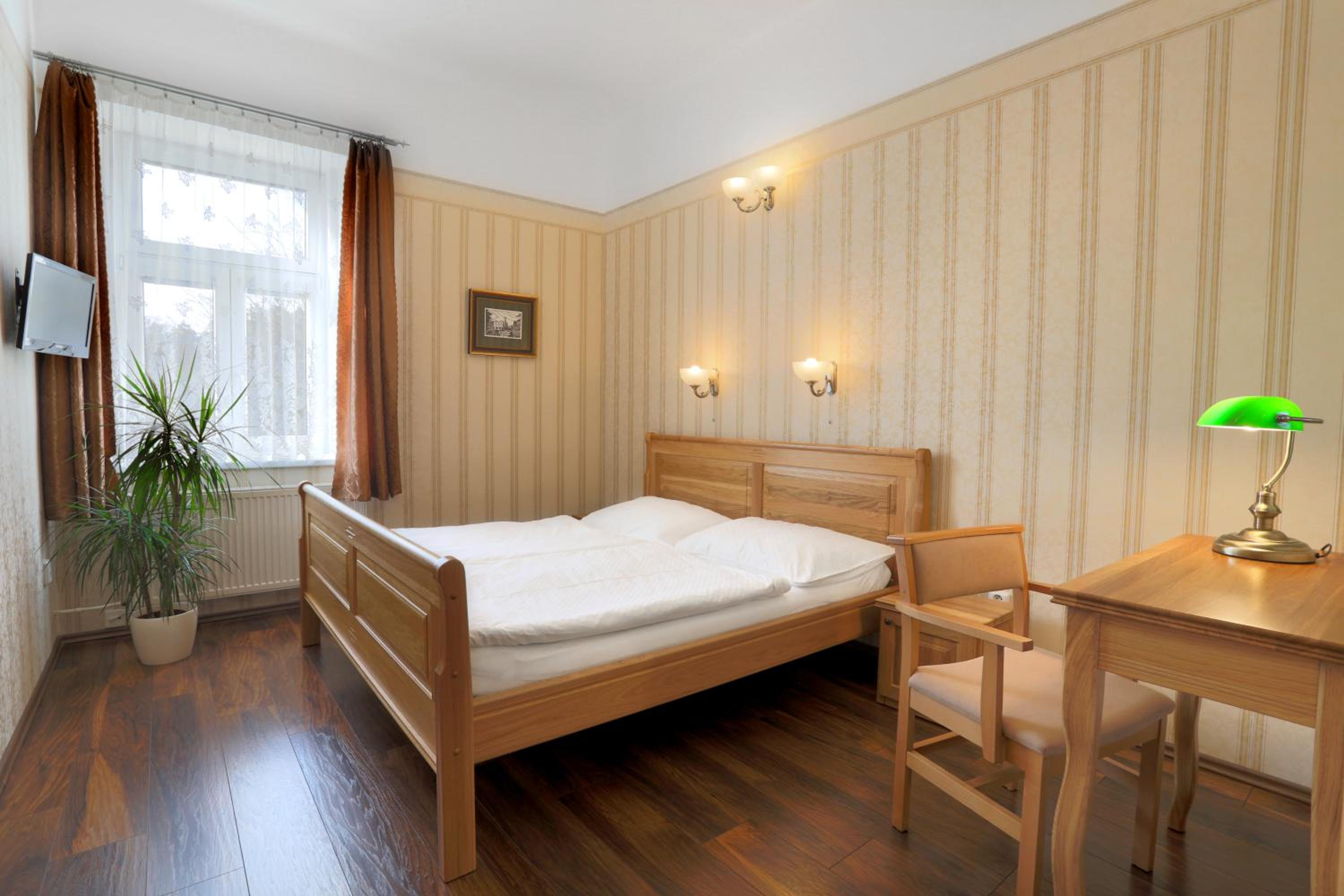 Exclusive Suite - Photo 20