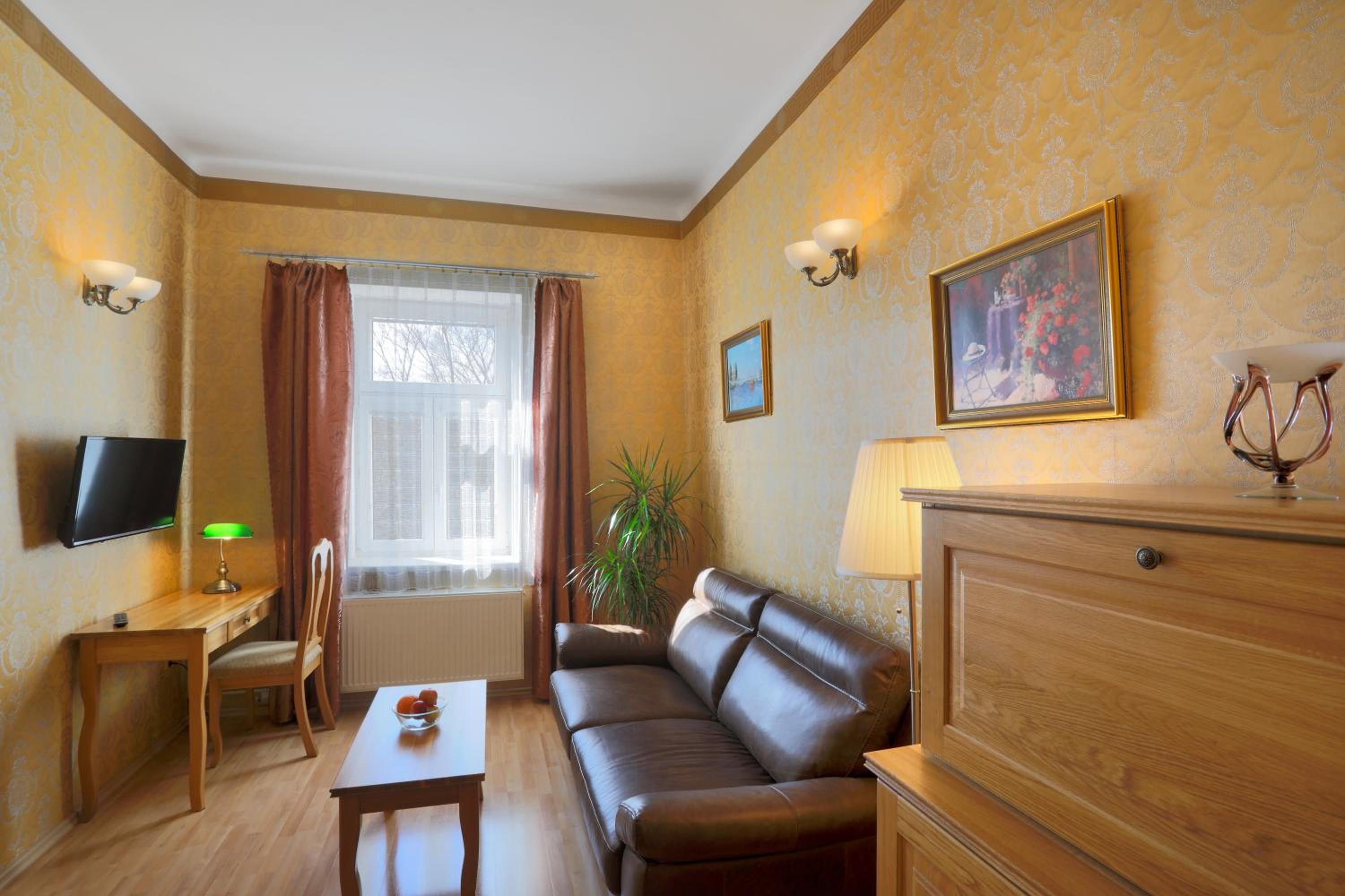 Exclusive Suite - Photo 6