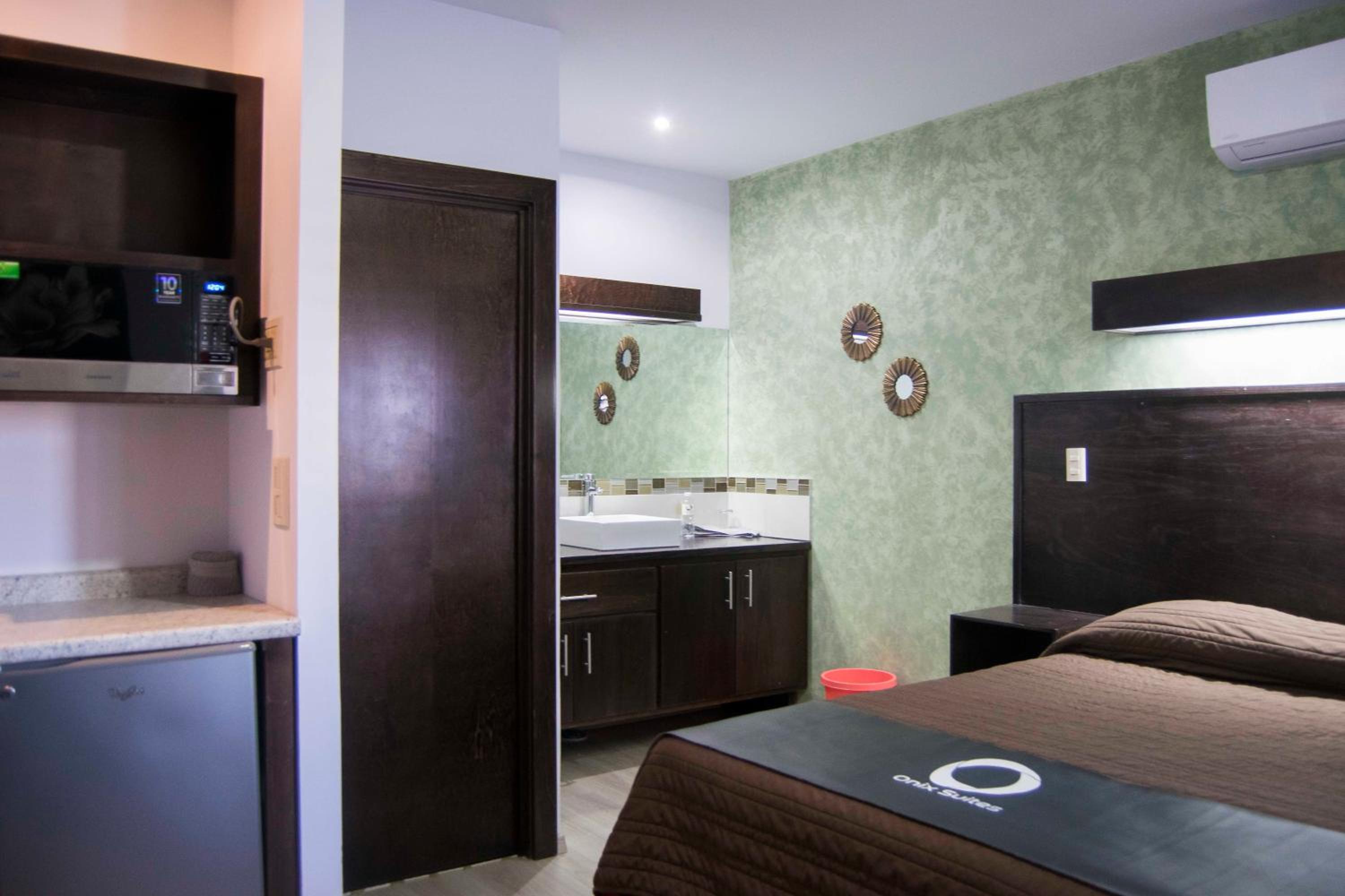 Suite photo 1
