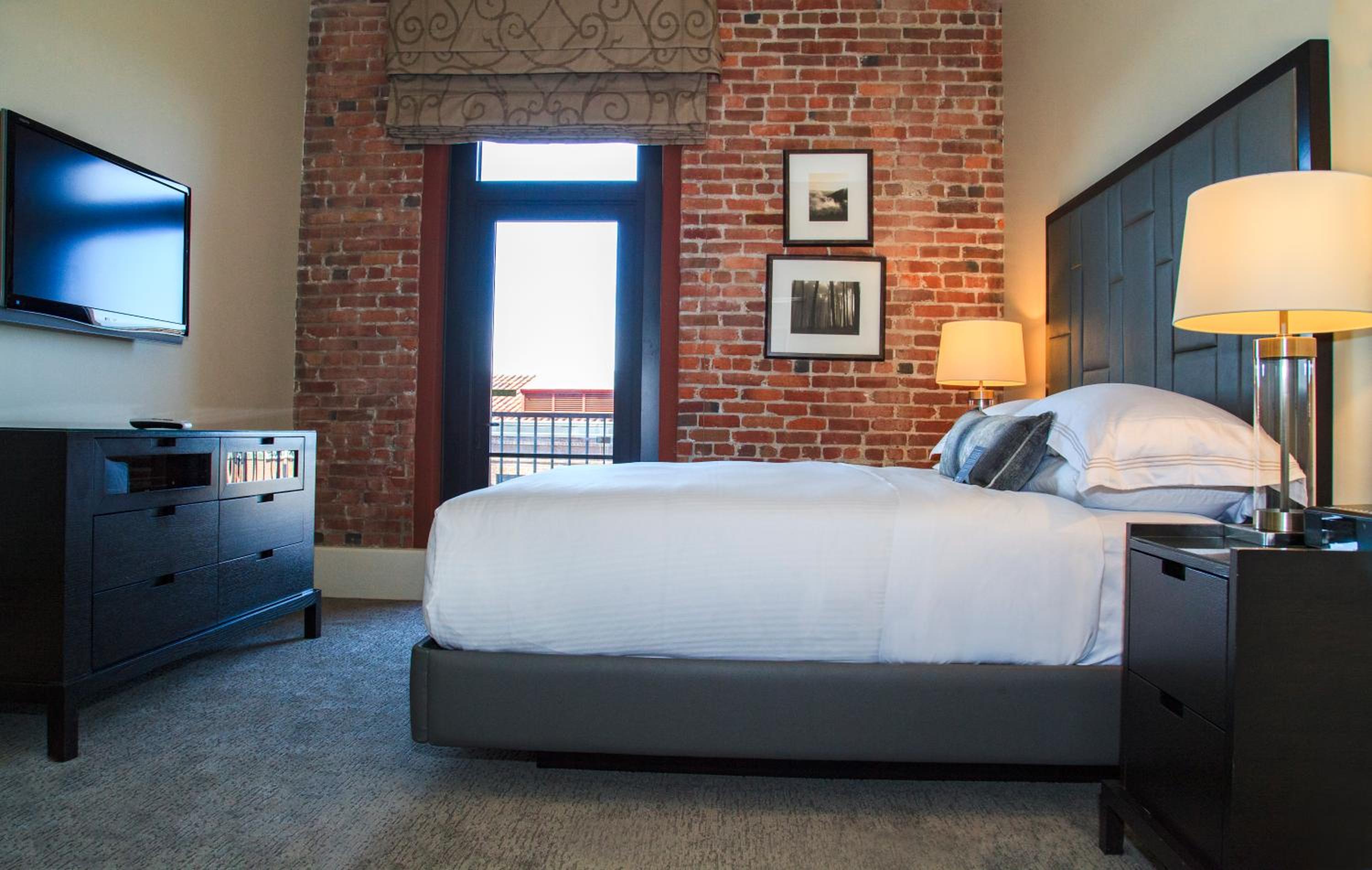 One Bedroom Residence with One King Bed and Sofa bed