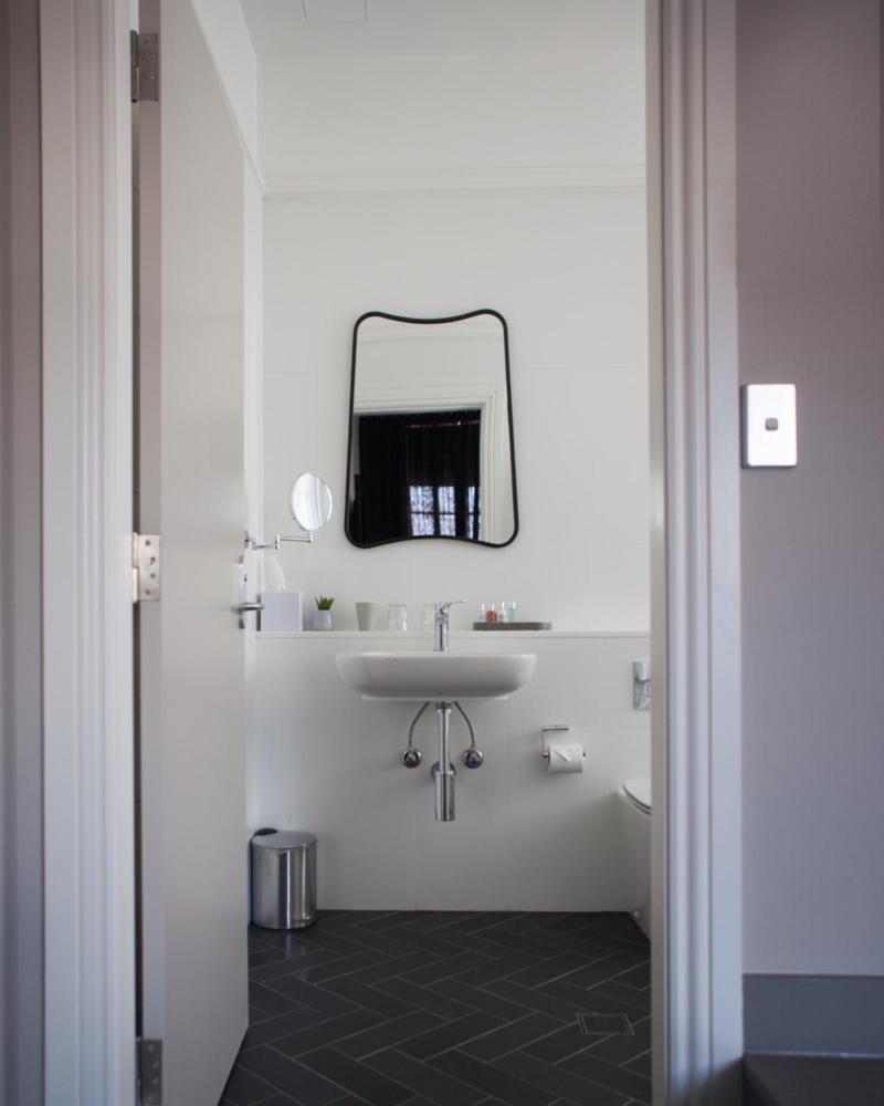 Junior Suite thumbnail 5