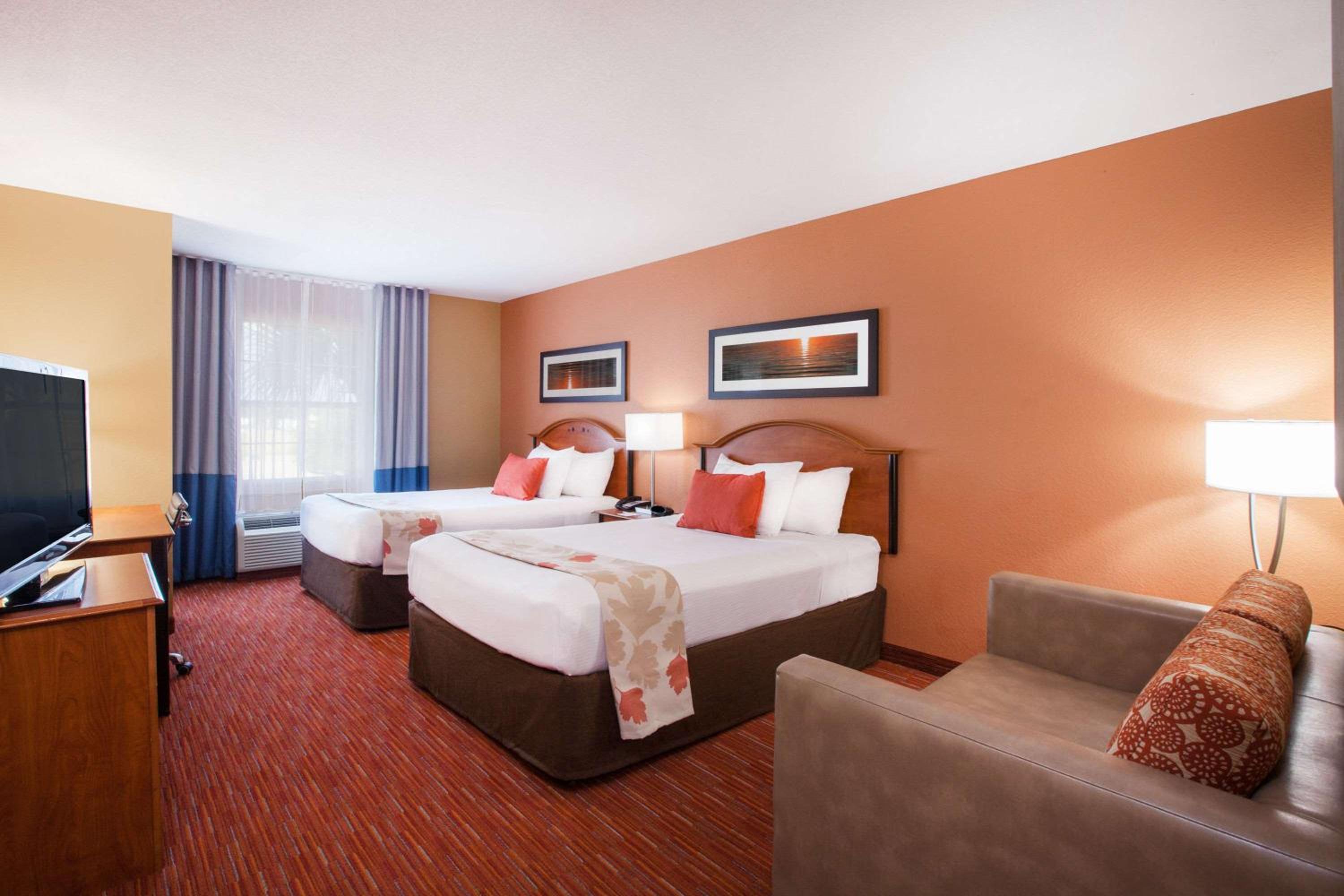 2 Double Beds, Mobility/Hearing Accessible Room, Tub w/ Grab Bars, Non-Smoking - Photo 1