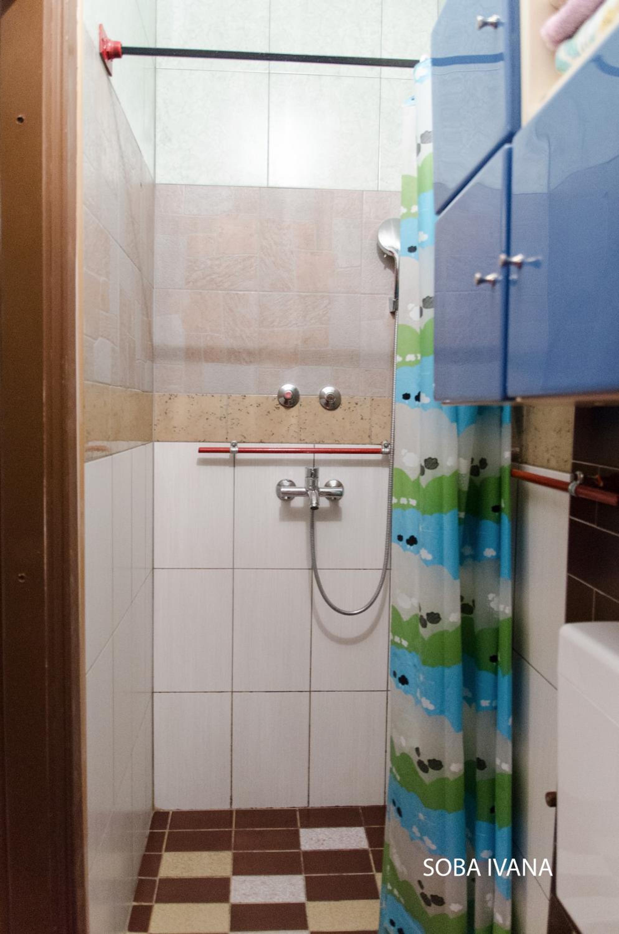 Deluxe Double or Twin Room - Photo 18