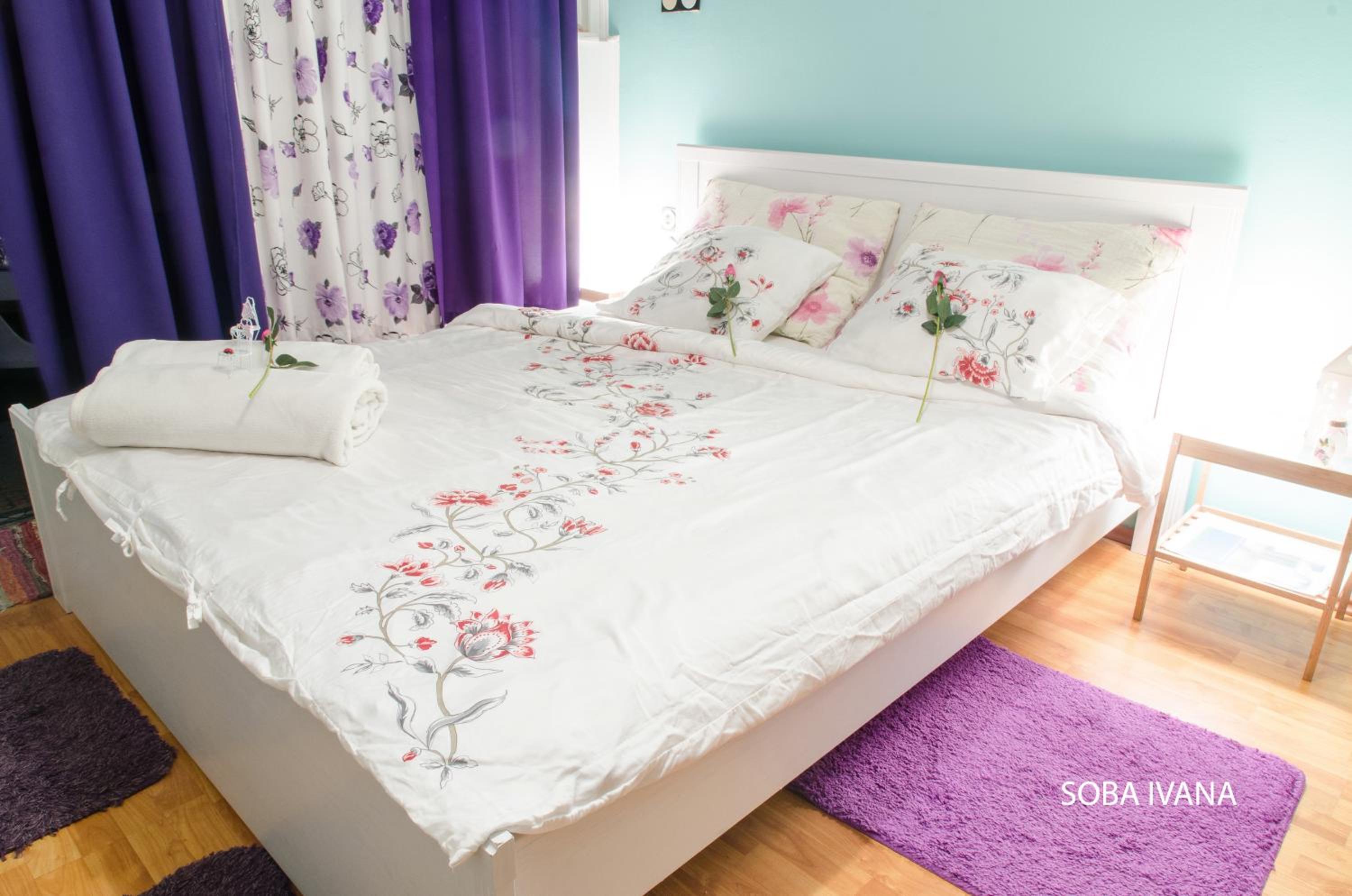 Deluxe Double or Twin Room - Photo 19