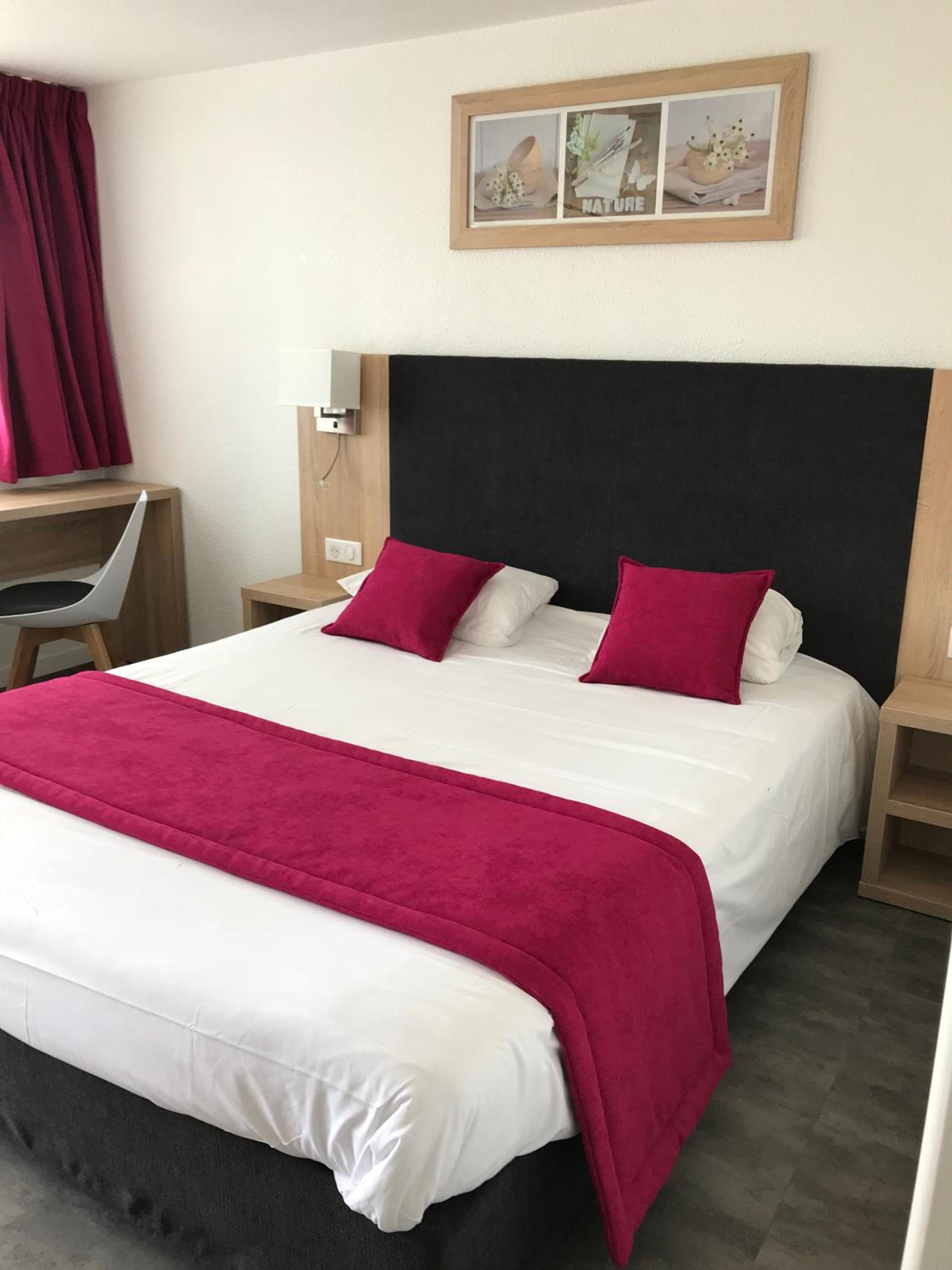 Double Room with One Double Bed - Photo 5