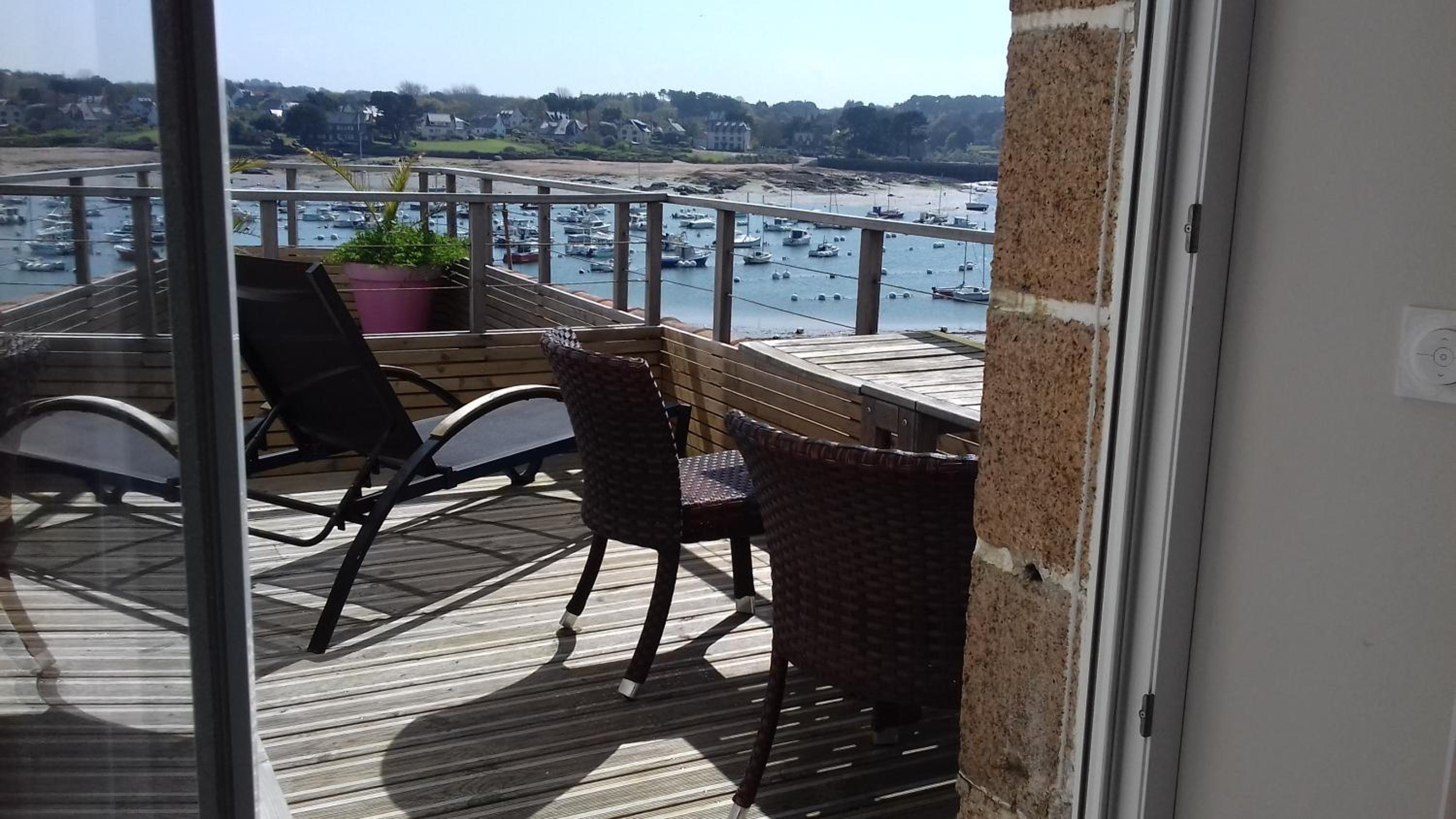 Double Room with Terrace and Sea View   - Photo 10