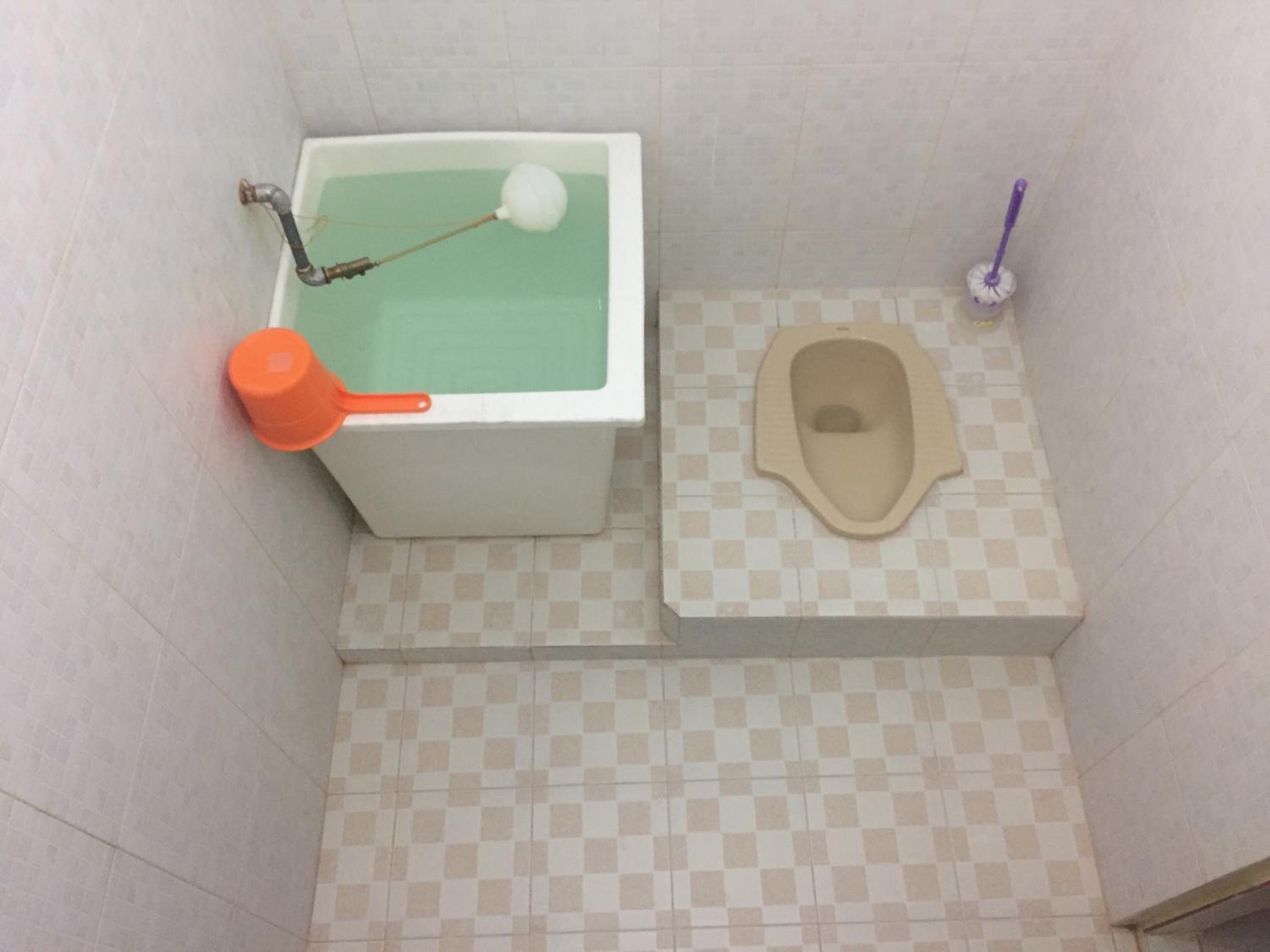 Double Room with Private Bathroom - Photo 14